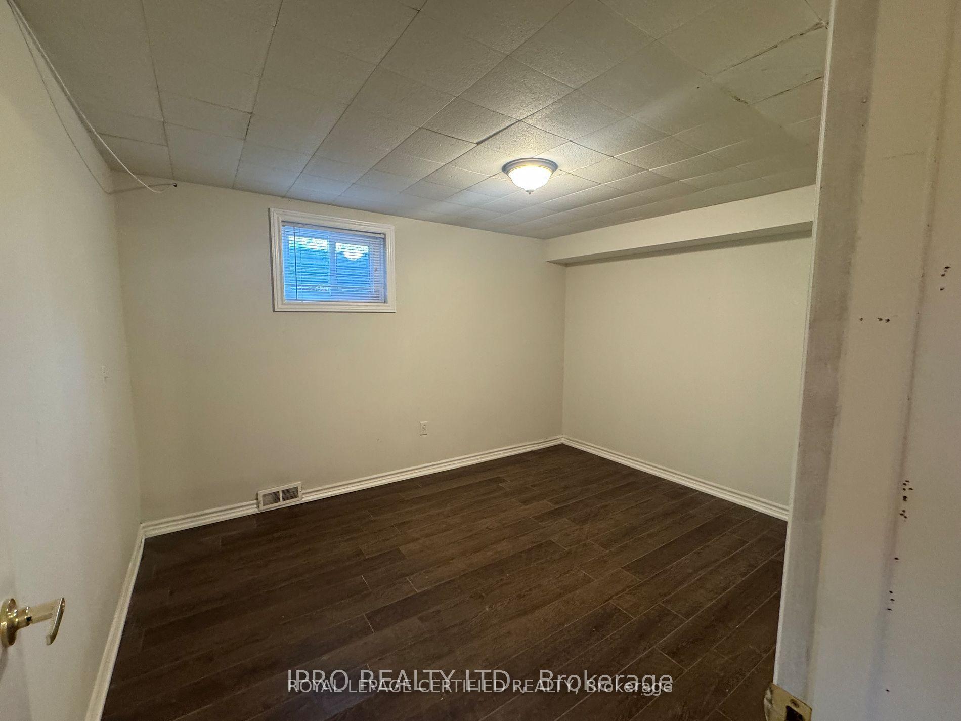 Photo 13 of Unit LOWER, 1333 Sheldon Avenue, Oakville, West — HOMEH