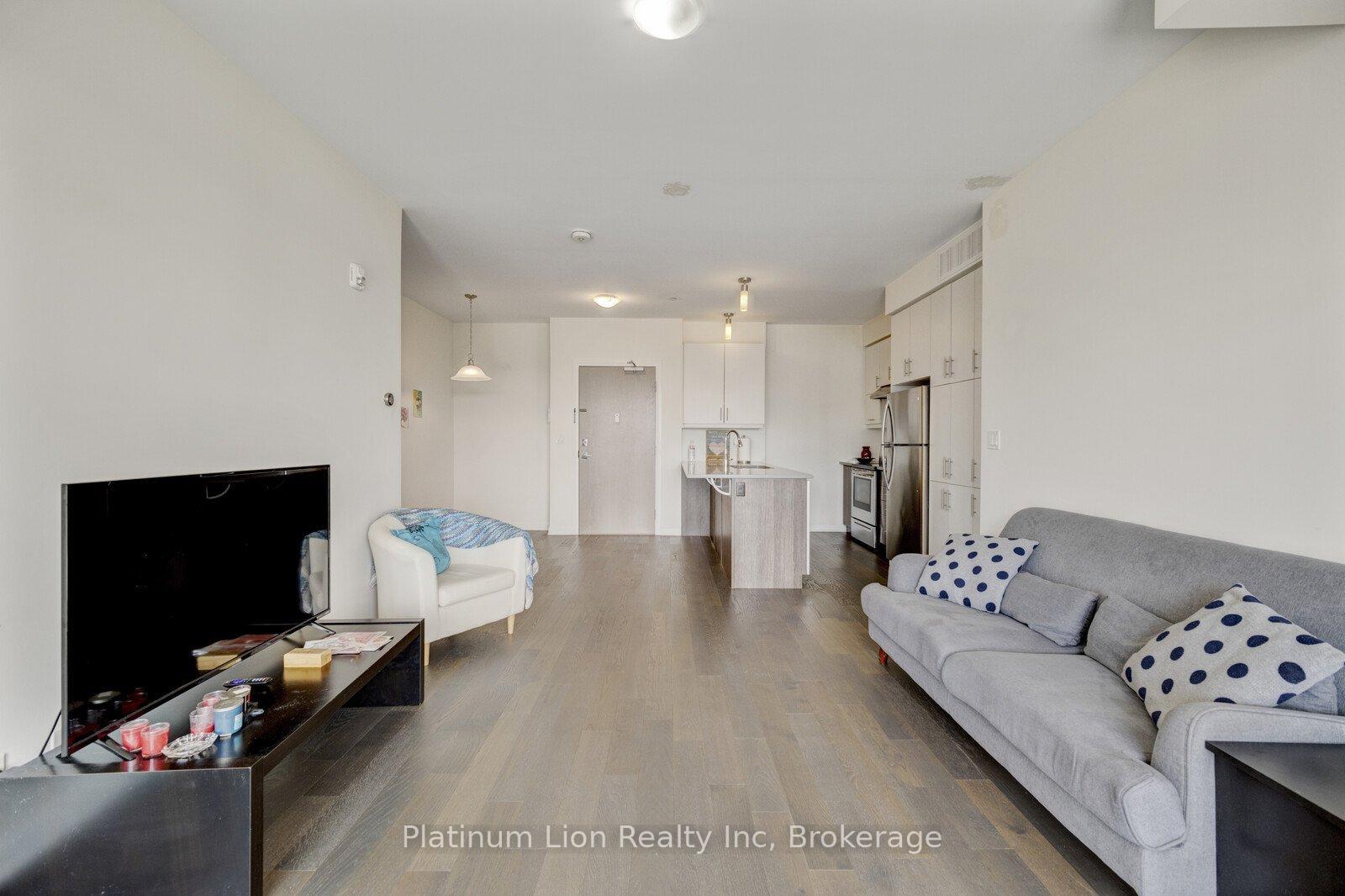 Photo 3 of Unit 315, 3028 Creekshore Common, Oakville, Glenorchy — HOMEH