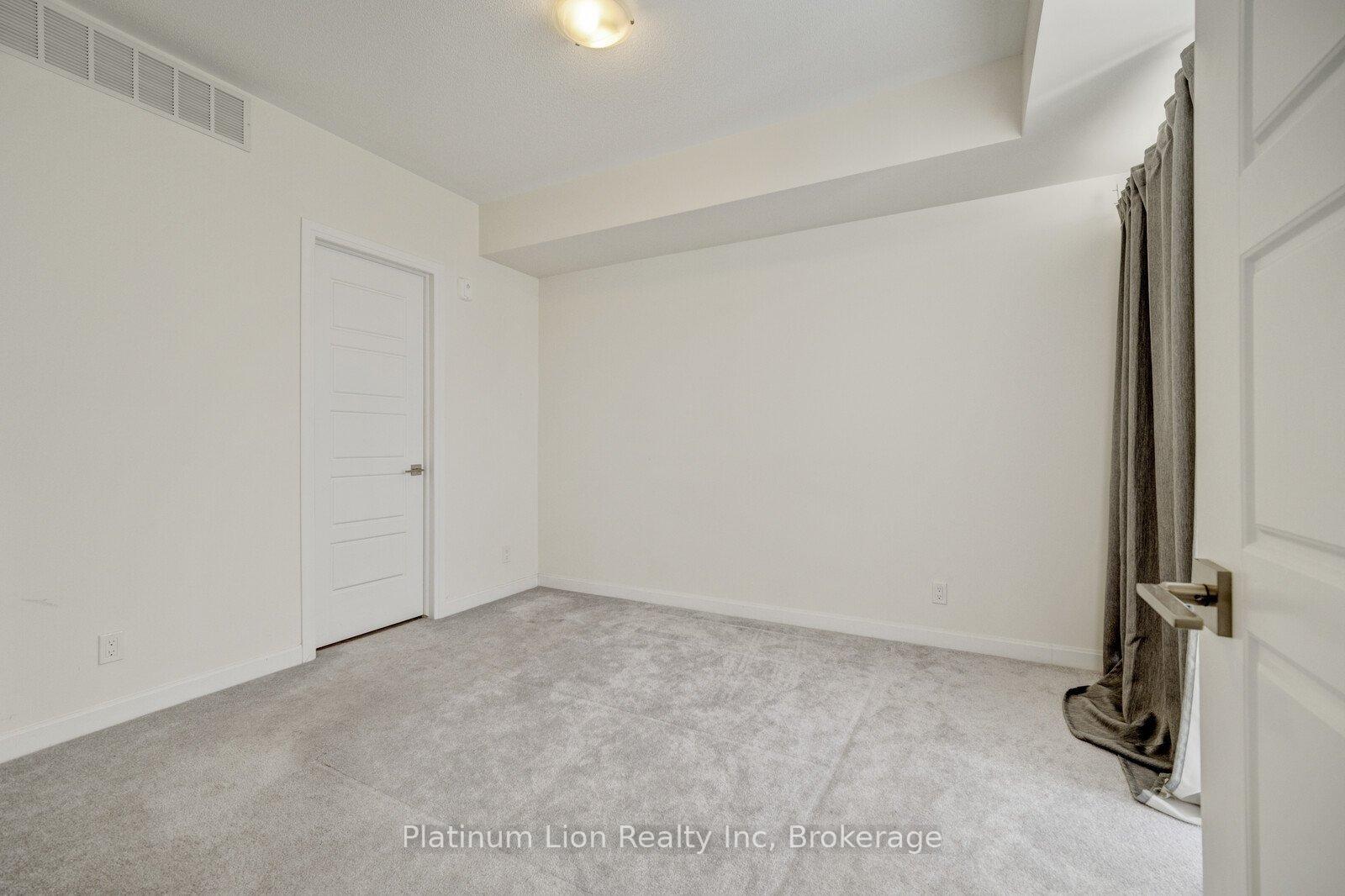 Photo 7 of Unit 315, 3028 Creekshore Common, Oakville, Glenorchy — HOMEH