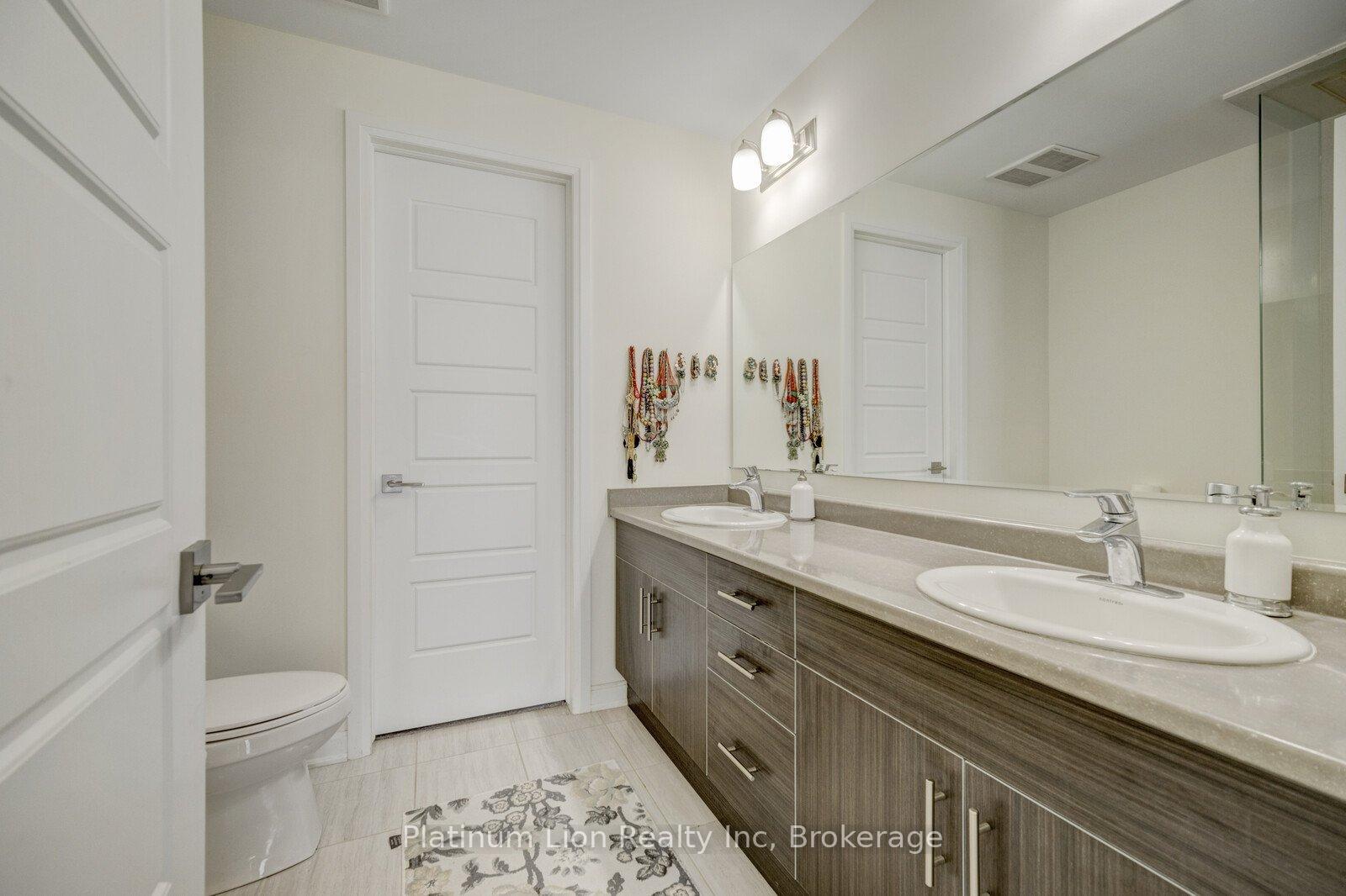 Photo 8 of Unit 315, 3028 Creekshore Common, Oakville, Glenorchy — HOMEH