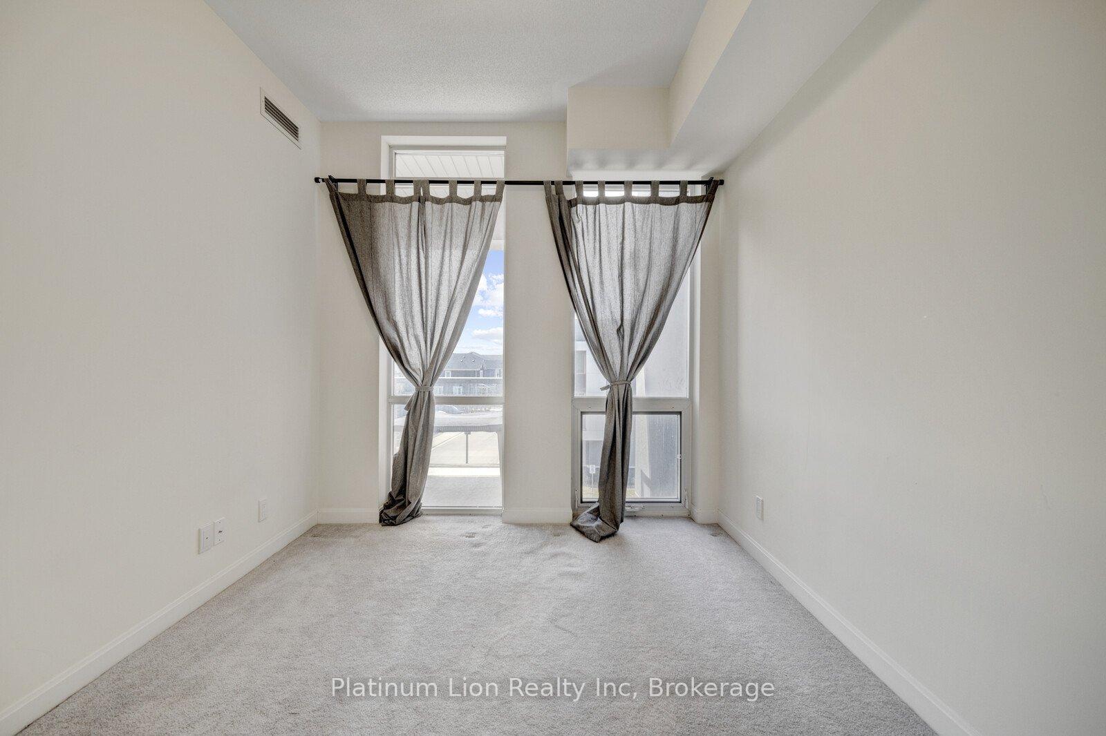 Photo 11 of Unit 315, 3028 Creekshore Common, Oakville, Glenorchy — HOMEH
