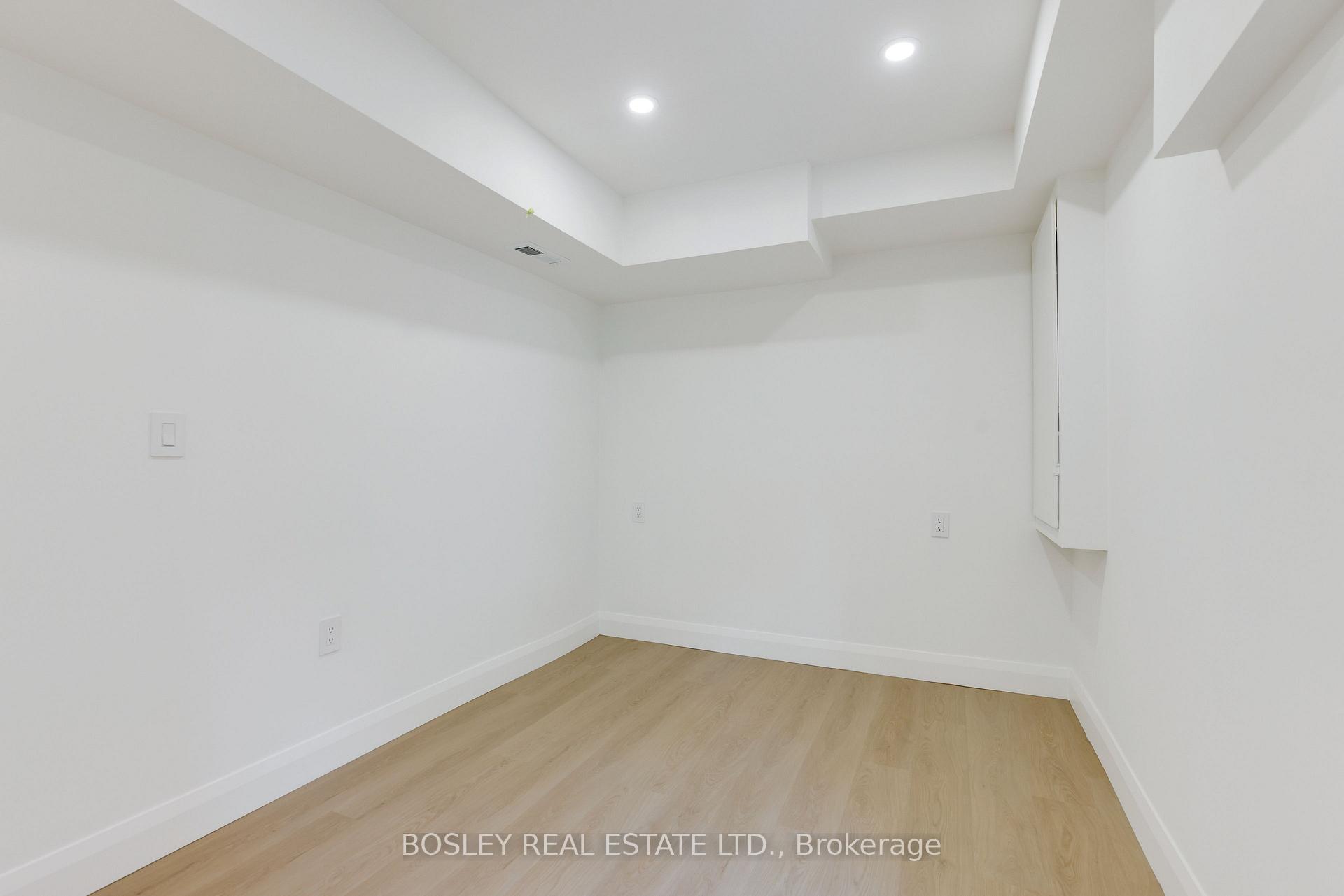 Photo 14 of Unit B, 225 Gainsborough Road, Toronto, Woodbine Corridor — HOMEH