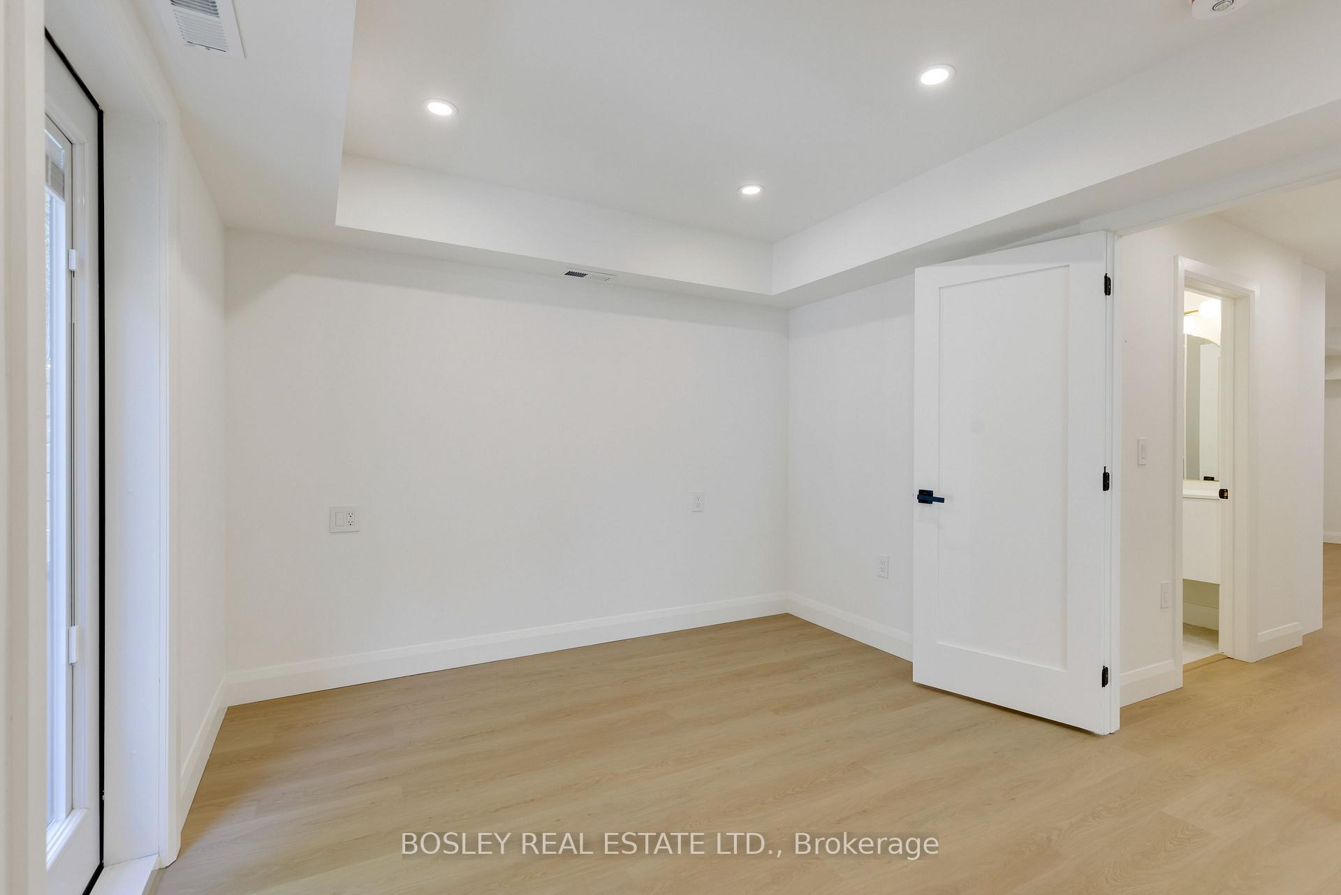 Photo 18 of Unit B, 225 Gainsborough Road, Toronto, Woodbine Corridor — HOMEH