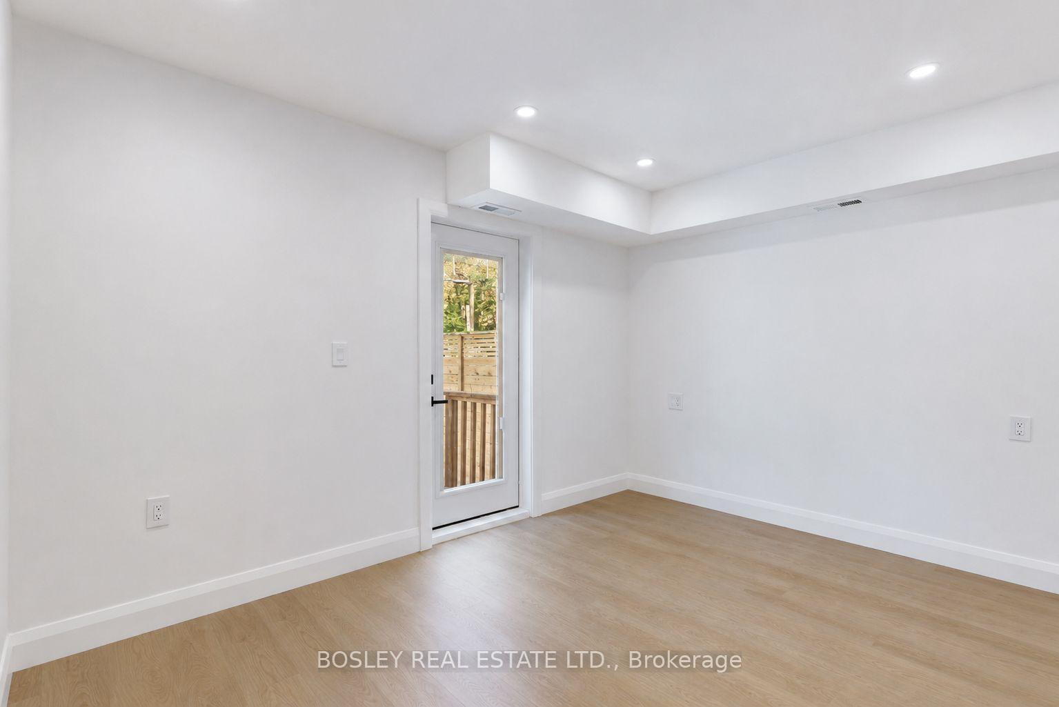 Photo 22 of Unit B, 225 Gainsborough Road, Toronto, Woodbine Corridor — HOMEH