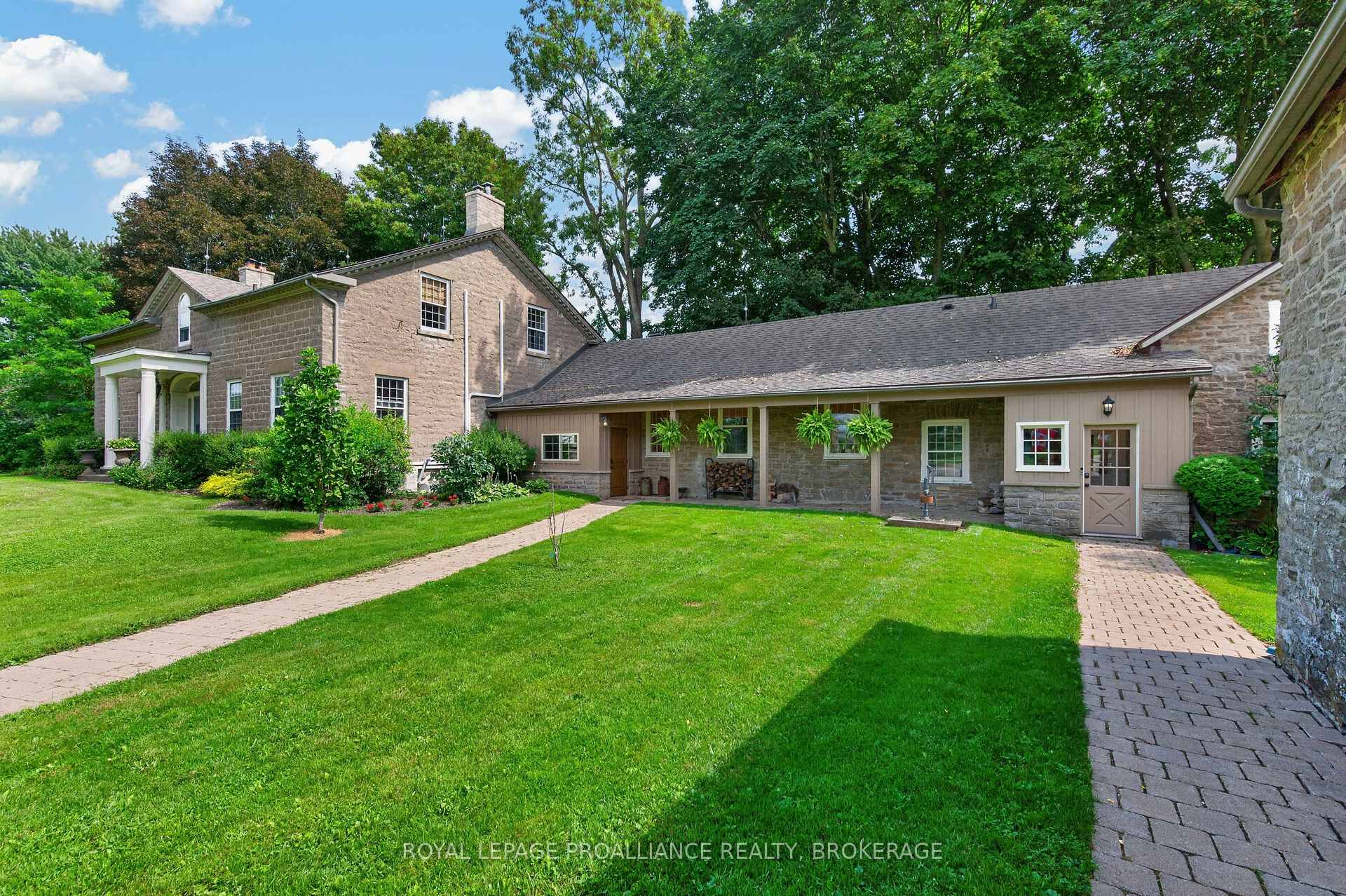 Photo 3 of 1105 County Road 2, Augusta, Augusta Twp — HOMEH