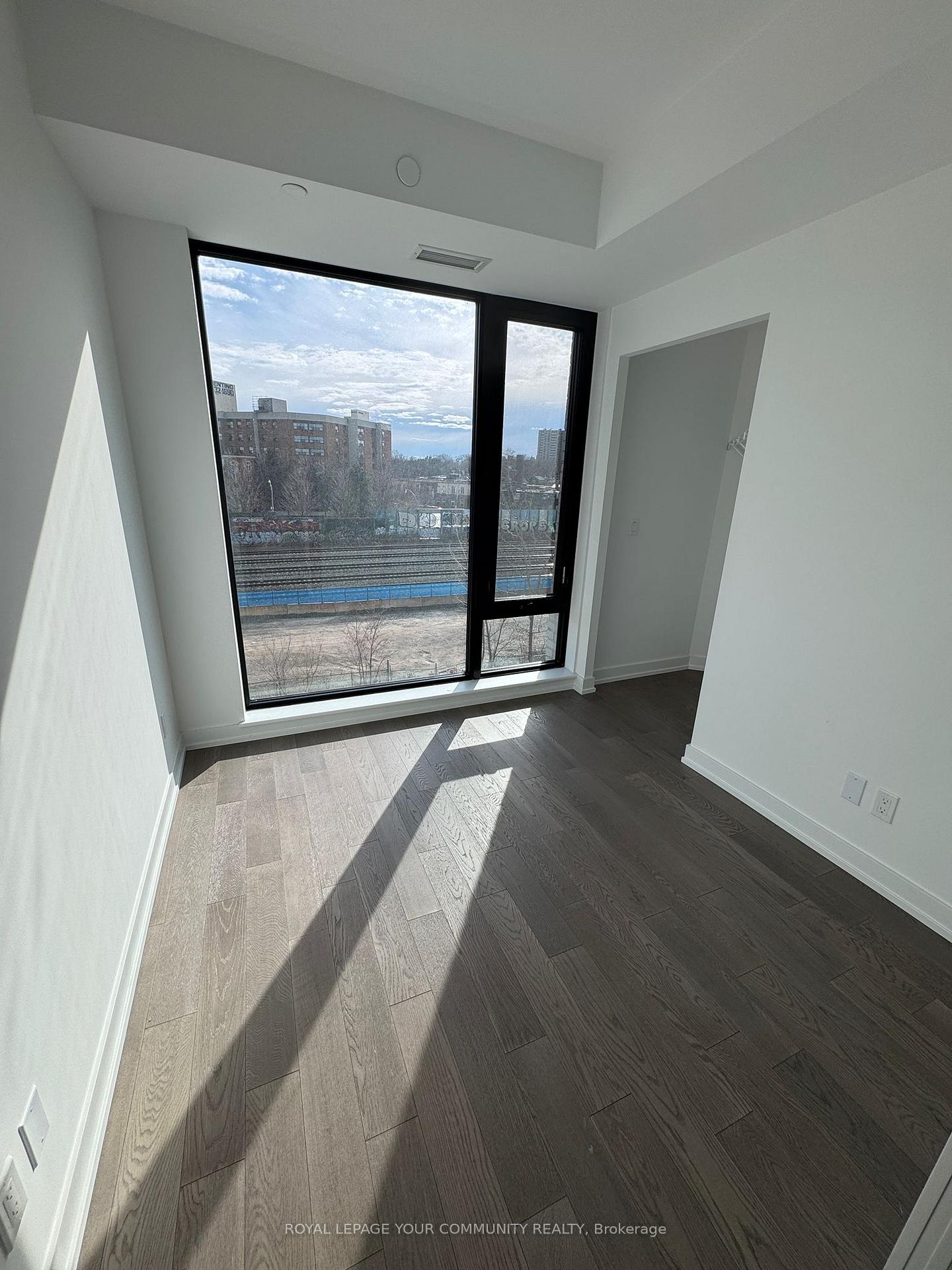 Photo 8 of Unit 406, 200 Sudbury Street, Toronto, Little Portugal — HOMEH
