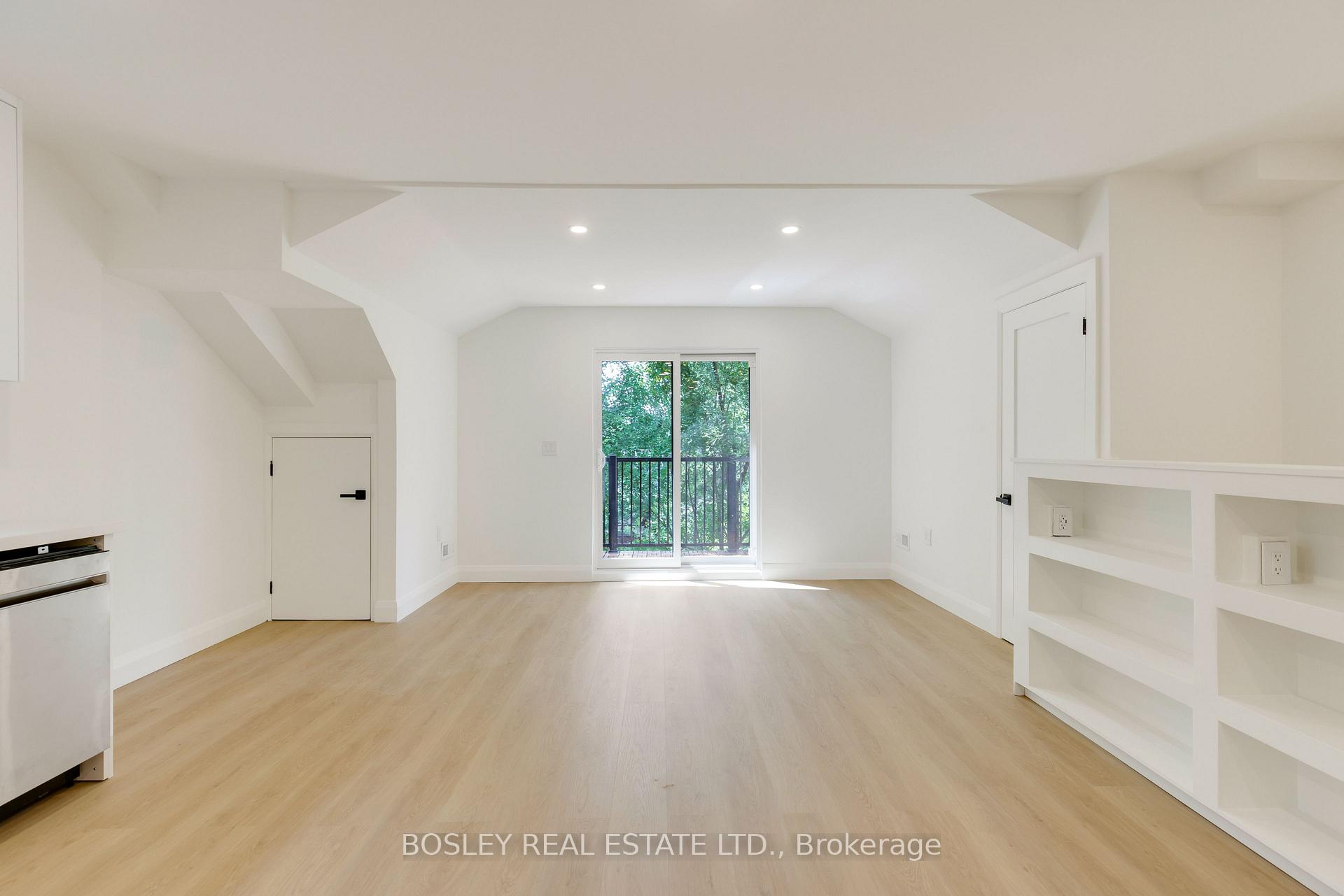 Photo 11 of Unit A, 225 Gainsborough Road, Toronto, Woodbine Corridor — HOMEH
