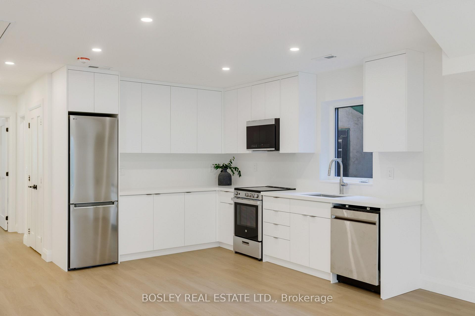 Photo 17 of Unit A, 225 Gainsborough Road, Toronto, Woodbine Corridor — HOMEH