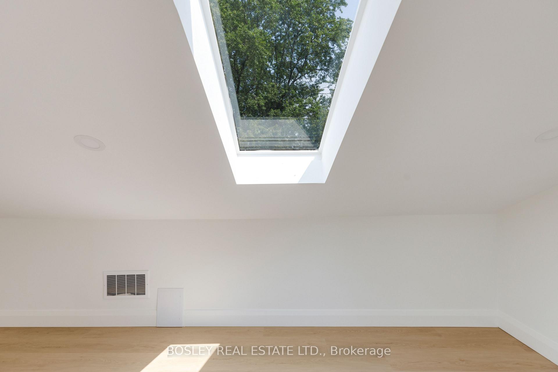 Photo 20 of Unit A, 225 Gainsborough Road, Toronto, Woodbine Corridor — HOMEH
