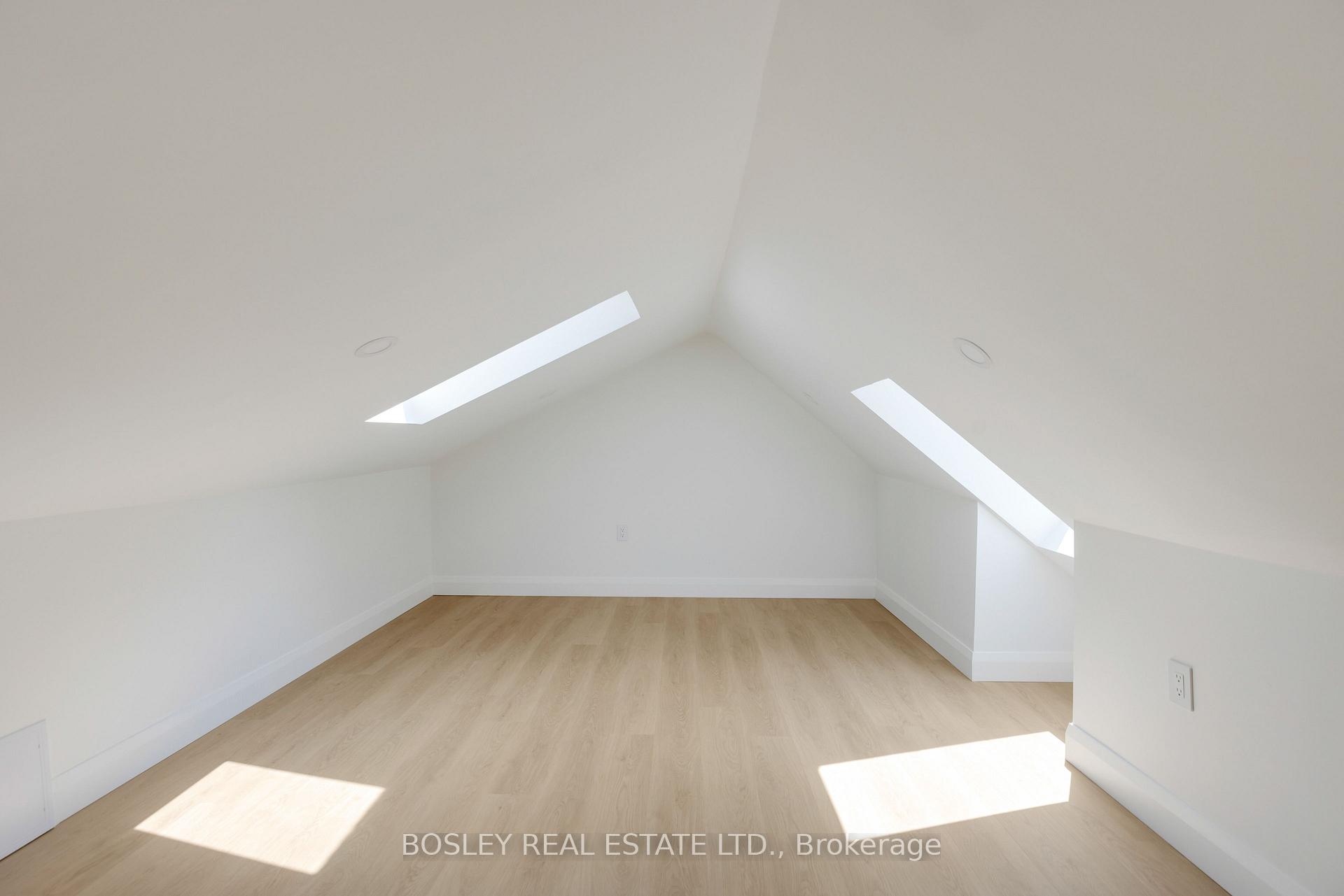 Photo 21 of Unit A, 225 Gainsborough Road, Toronto, Woodbine Corridor — HOMEH