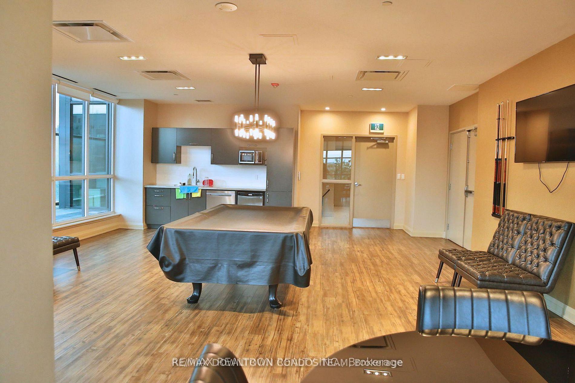 Photo 9 of Unit 303, 1486 Bathurst Street, Toronto, Humewood-Cedarvale — HOMEH
