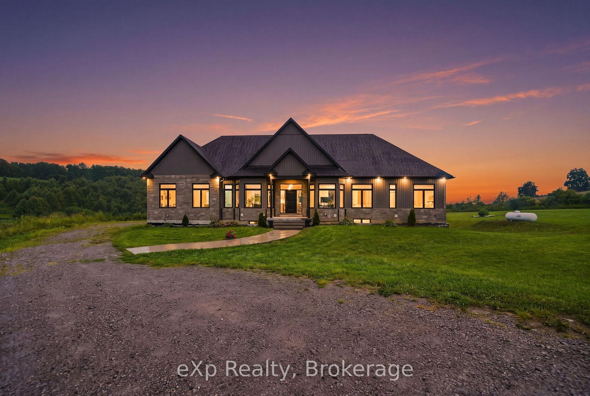 Front of 632 Concession Road 9 W