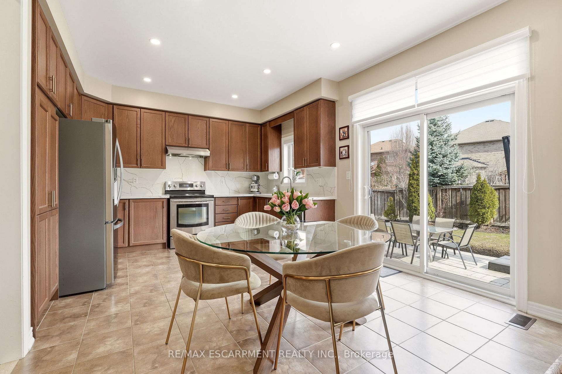 Photo 5 of 3133 Hiram Terrace, Oakville, Glenorchy — HOMEH