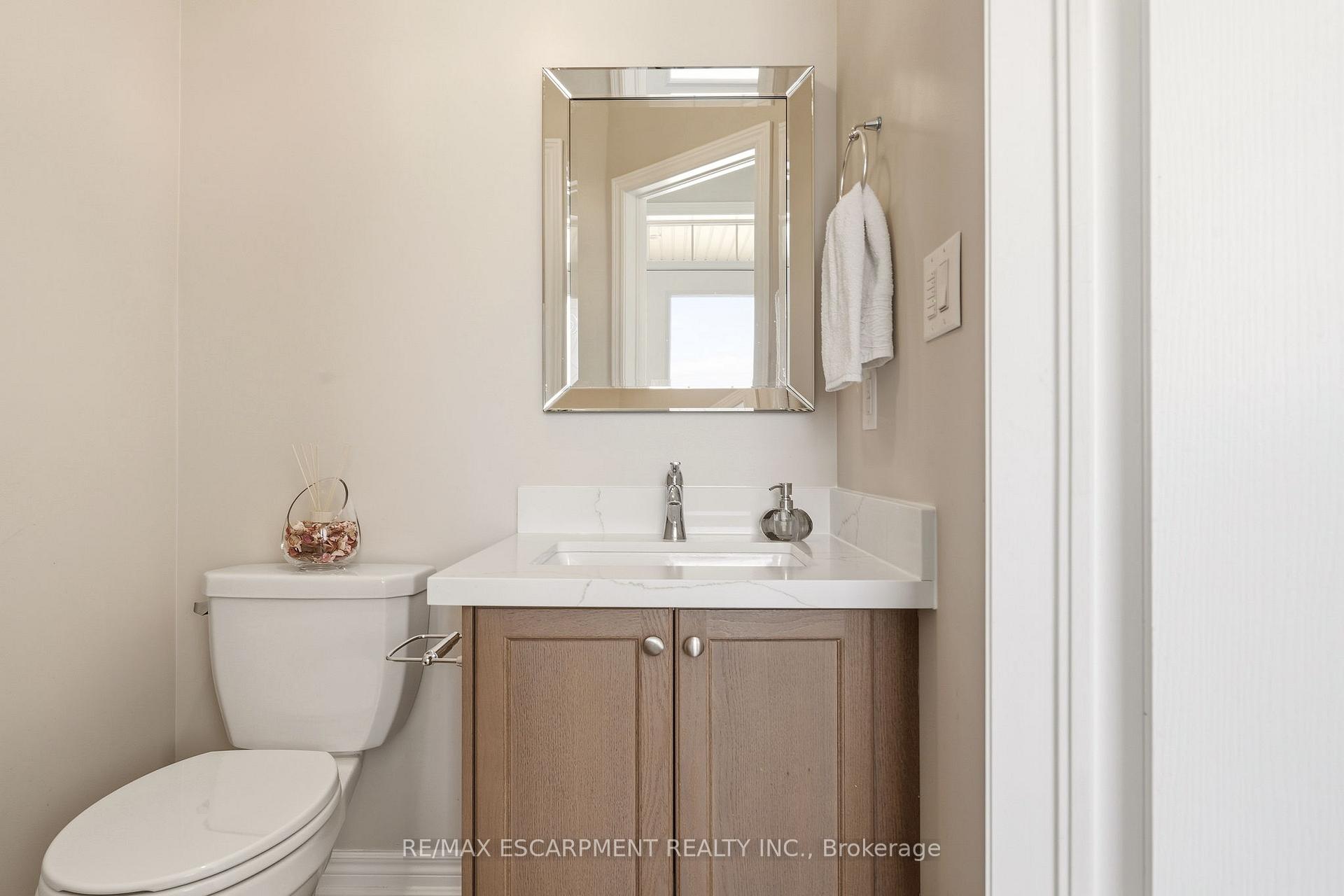 Photo 12 of 3133 Hiram Terrace, Oakville, Glenorchy — HOMEH