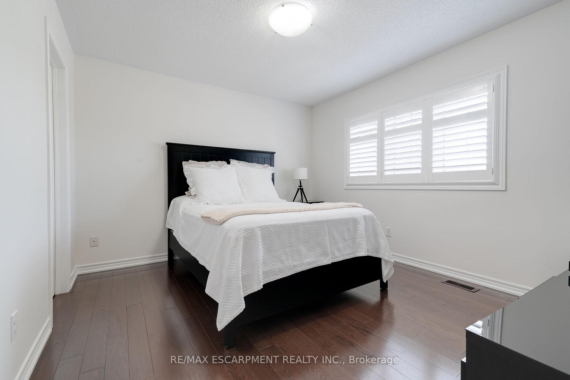 Photo 18 of 3133 Hiram Terrace, Oakville, Glenorchy — HOMEH