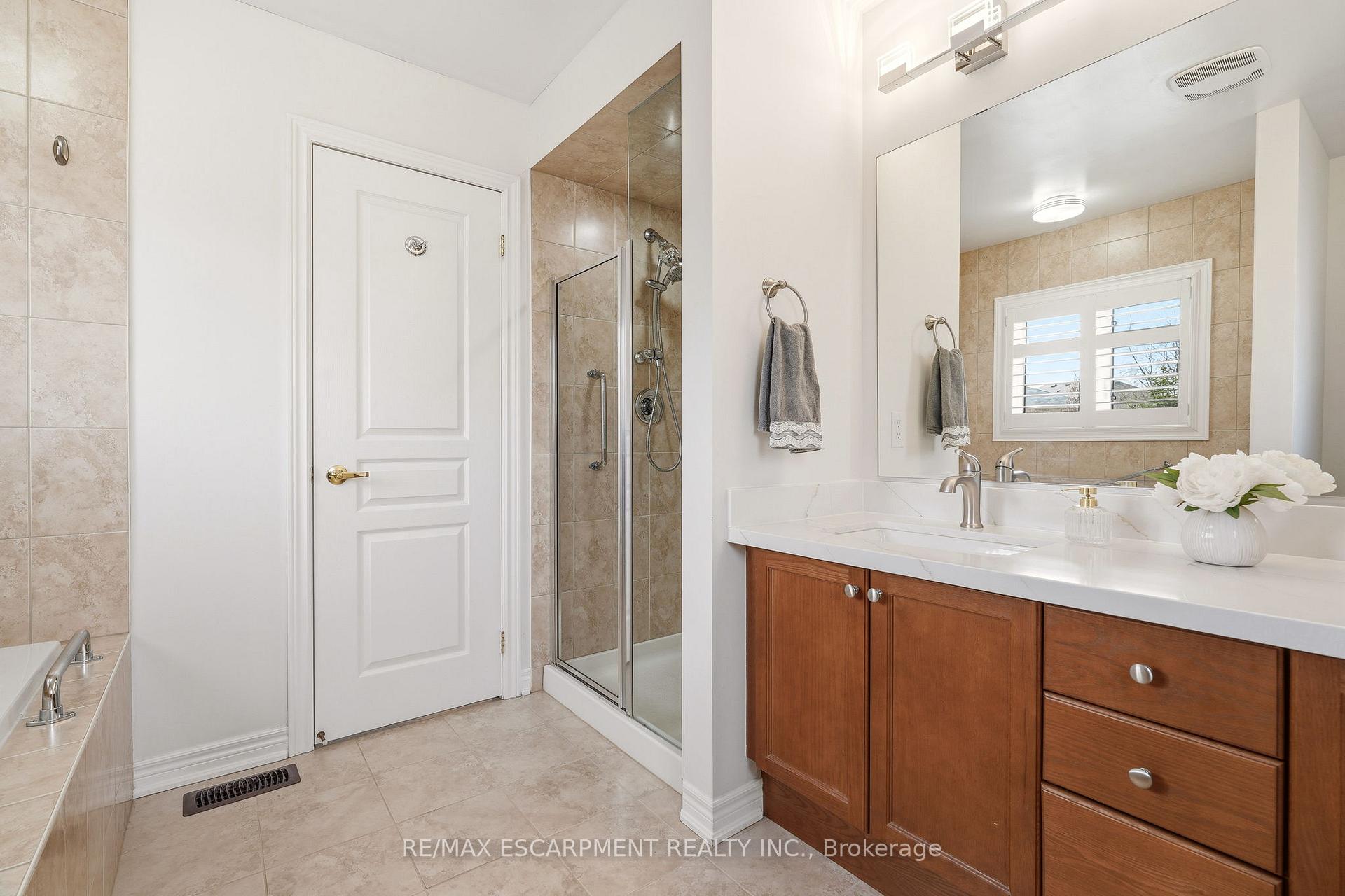 Photo 24 of 3133 Hiram Terrace, Oakville, Glenorchy — HOMEH