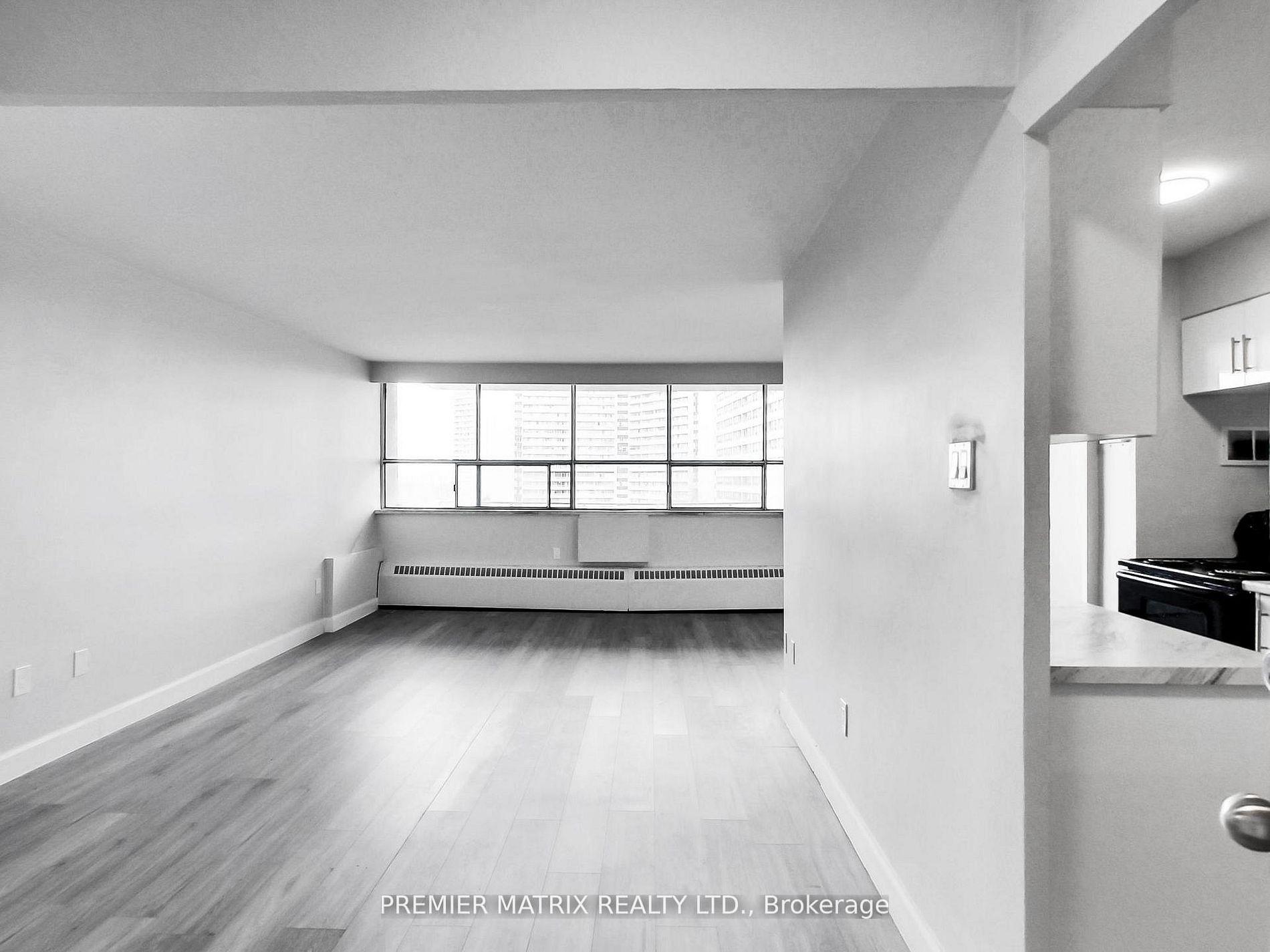 Photo 4 of Unit 907, 65 Thorncliffe Park Drive, Toronto, Thorncliffe Park — HOMEH