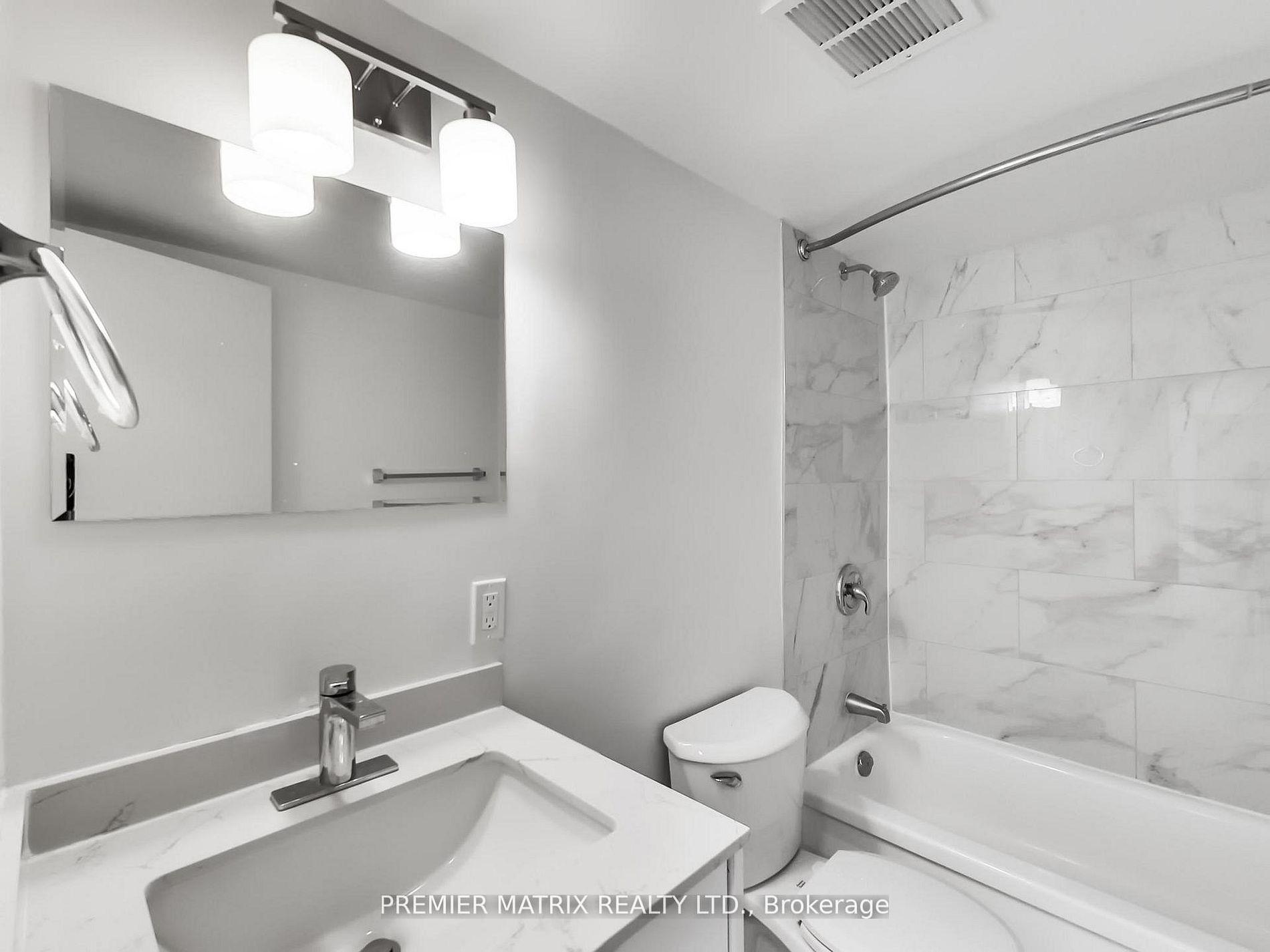 Photo 11 of Unit 907, 65 Thorncliffe Park Drive, Toronto, Thorncliffe Park — HOMEH