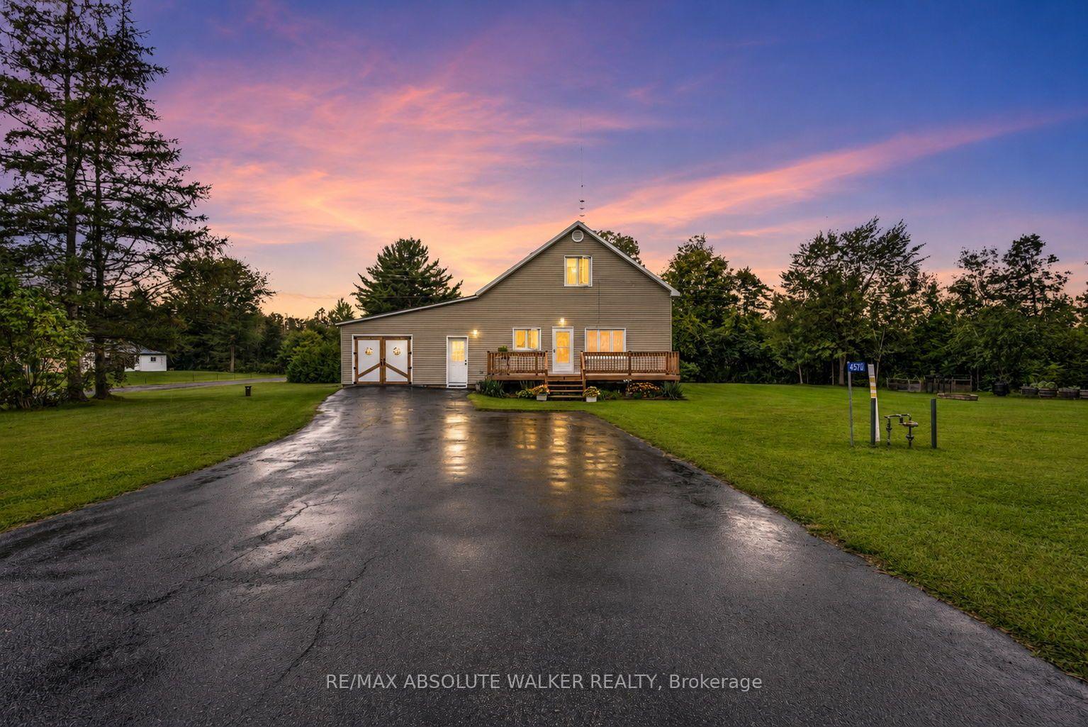 Front of 4570 Rideau River Road