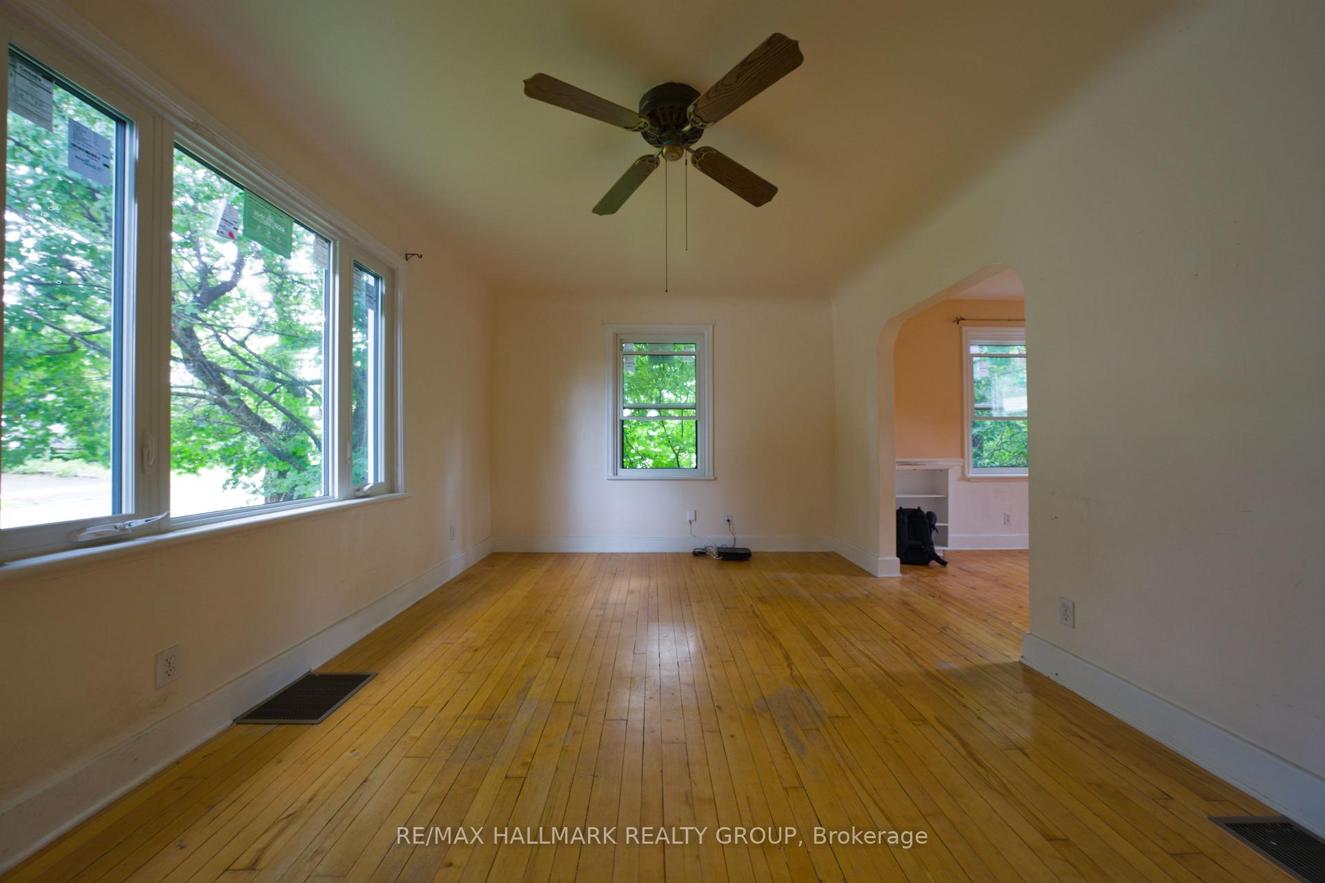 Photo 6 of 1357 Raven Avenue, Ottawa, Carlington — HOMEH