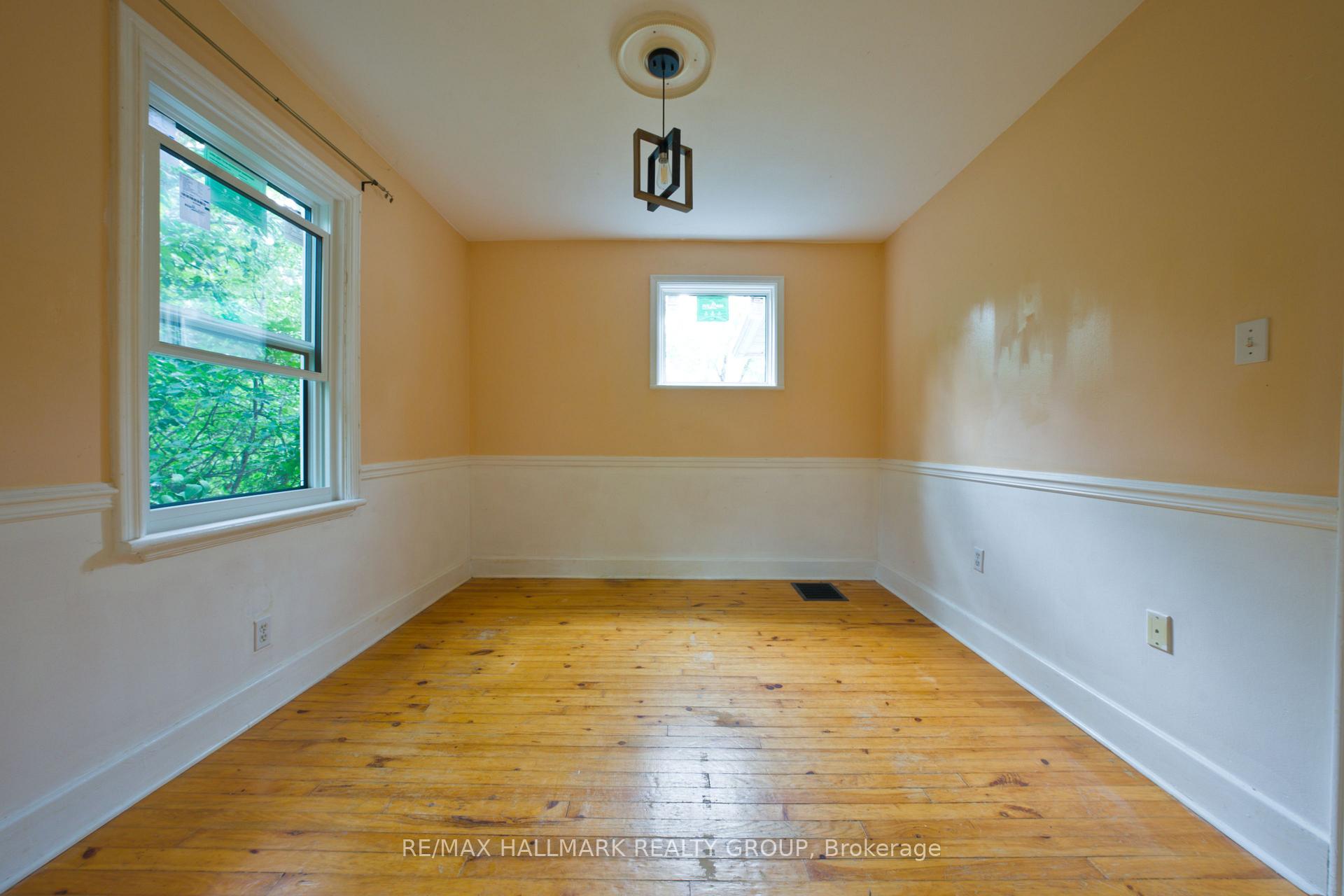 Photo 8 of 1357 Raven Avenue, Ottawa, Carlington — HOMEH