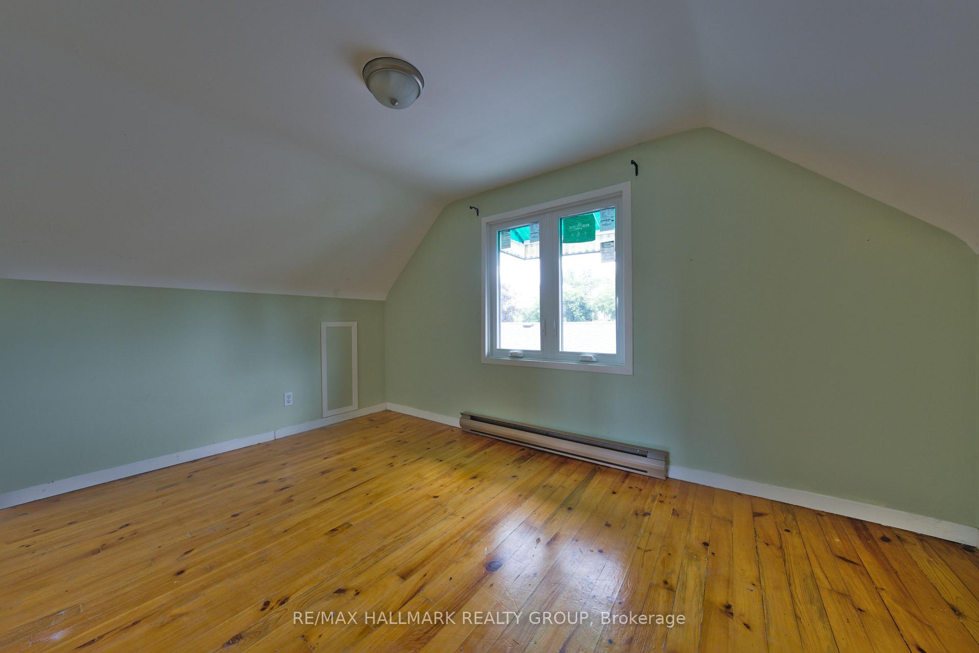 Photo 11 of 1357 Raven Avenue, Ottawa, Carlington — HOMEH