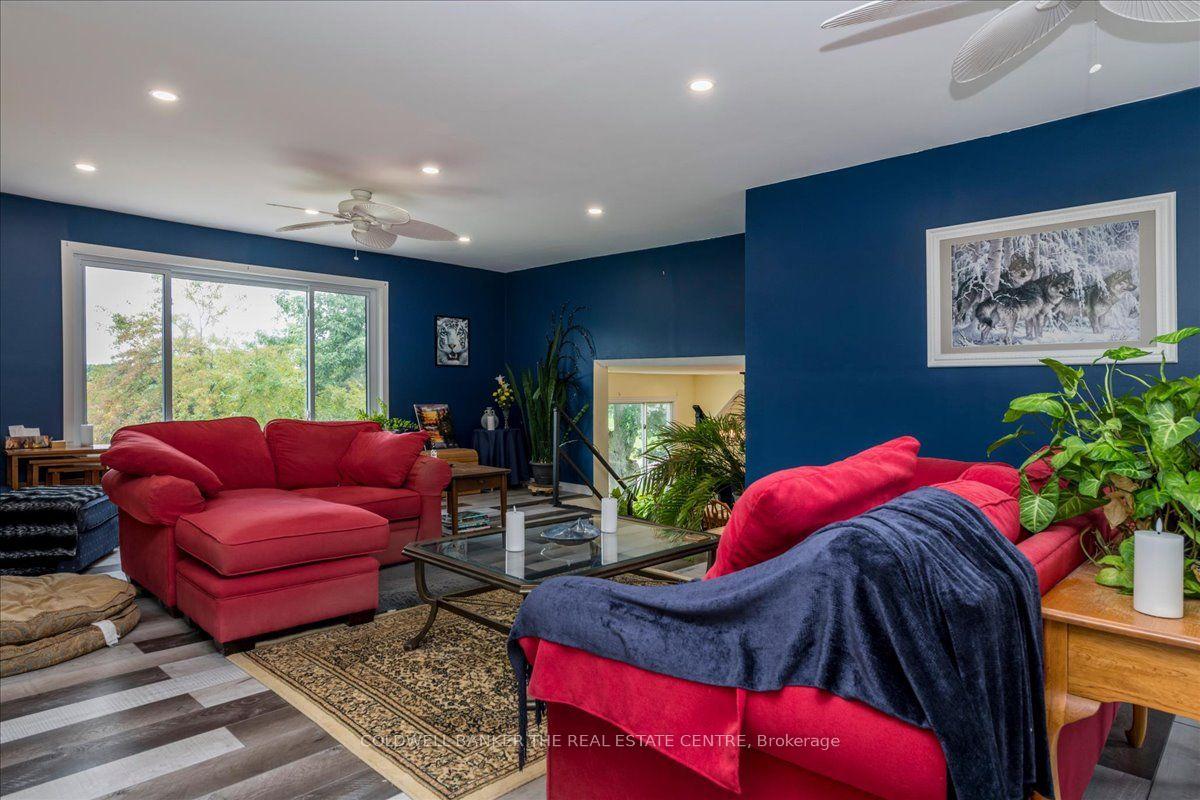 Photo 12 of 2593 Lawrence Avenue, Innisfil, Stroud — HOMEH