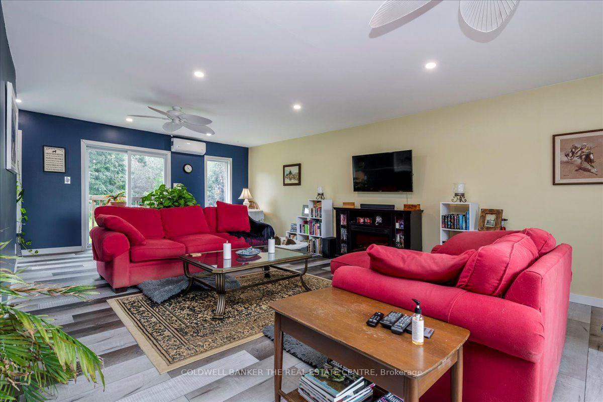 Photo 14 of 2593 Lawrence Avenue, Innisfil, Stroud — HOMEH