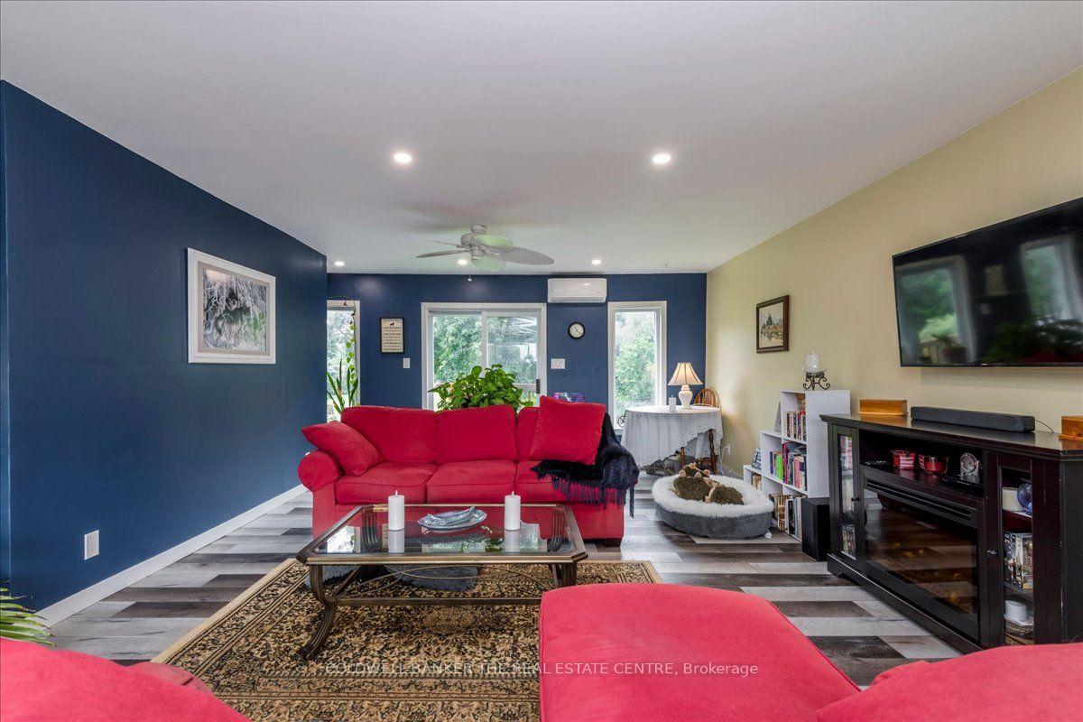 Photo 15 of 2593 Lawrence Avenue, Innisfil, Stroud — HOMEH