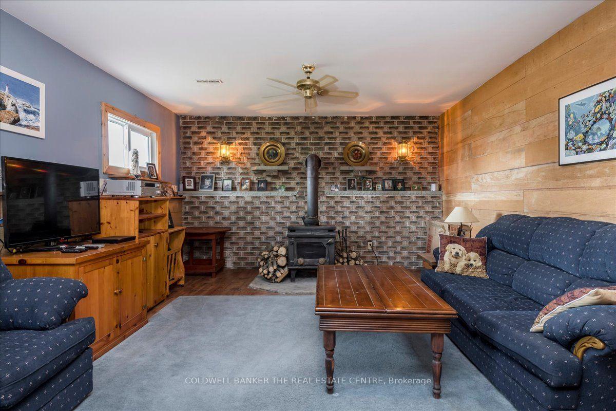 Photo 21 of 2593 Lawrence Avenue, Innisfil, Stroud — HOMEH