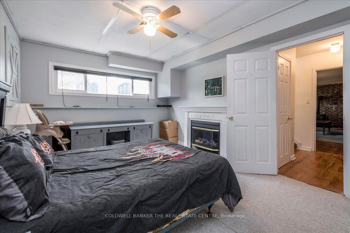 Photo 24 of 2593 Lawrence Avenue, Innisfil, Stroud — HOMEH