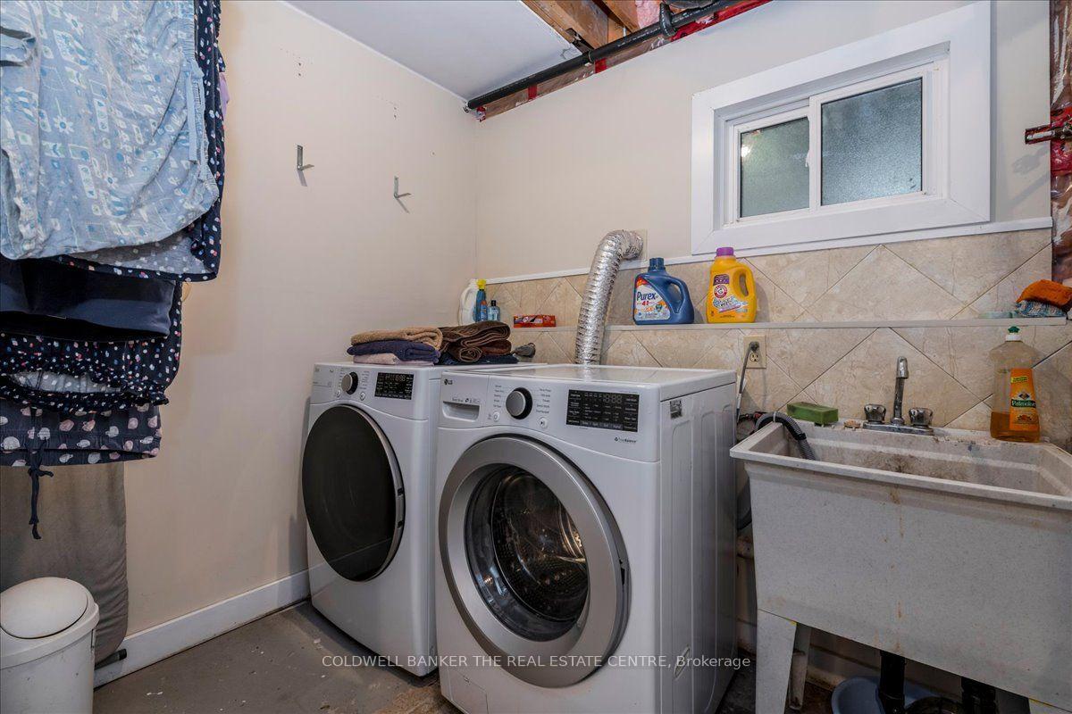 Photo 26 of 2593 Lawrence Avenue, Innisfil, Stroud — HOMEH