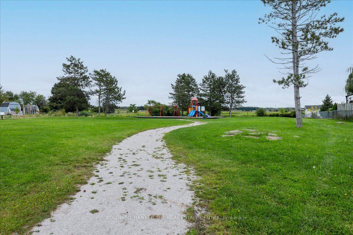 Photo 39 of 2593 Lawrence Avenue, Innisfil, Stroud — HOMEH