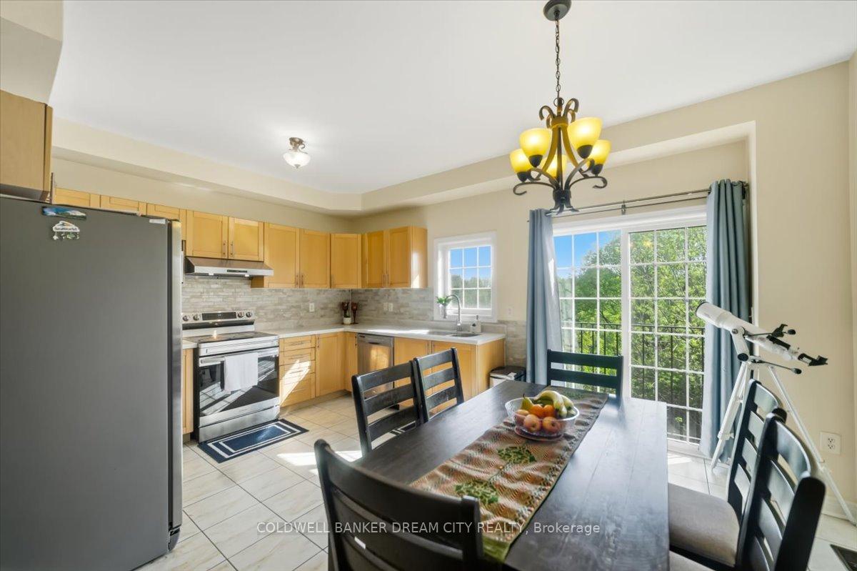 Photo 6 of 9738 Mclaughlin Road, Brampton, Fletcher's Creek Village — HOMEH