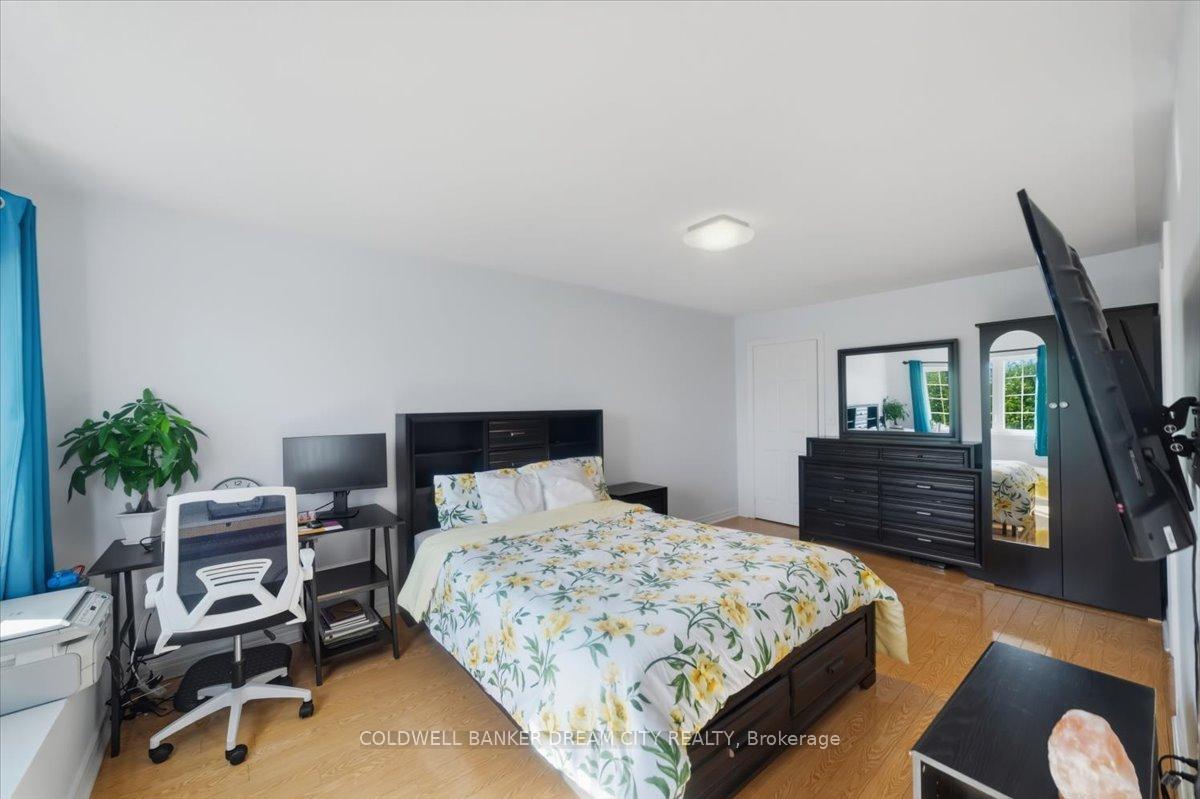Photo 10 of 9738 Mclaughlin Road, Brampton, Fletcher's Creek Village — HOMEH