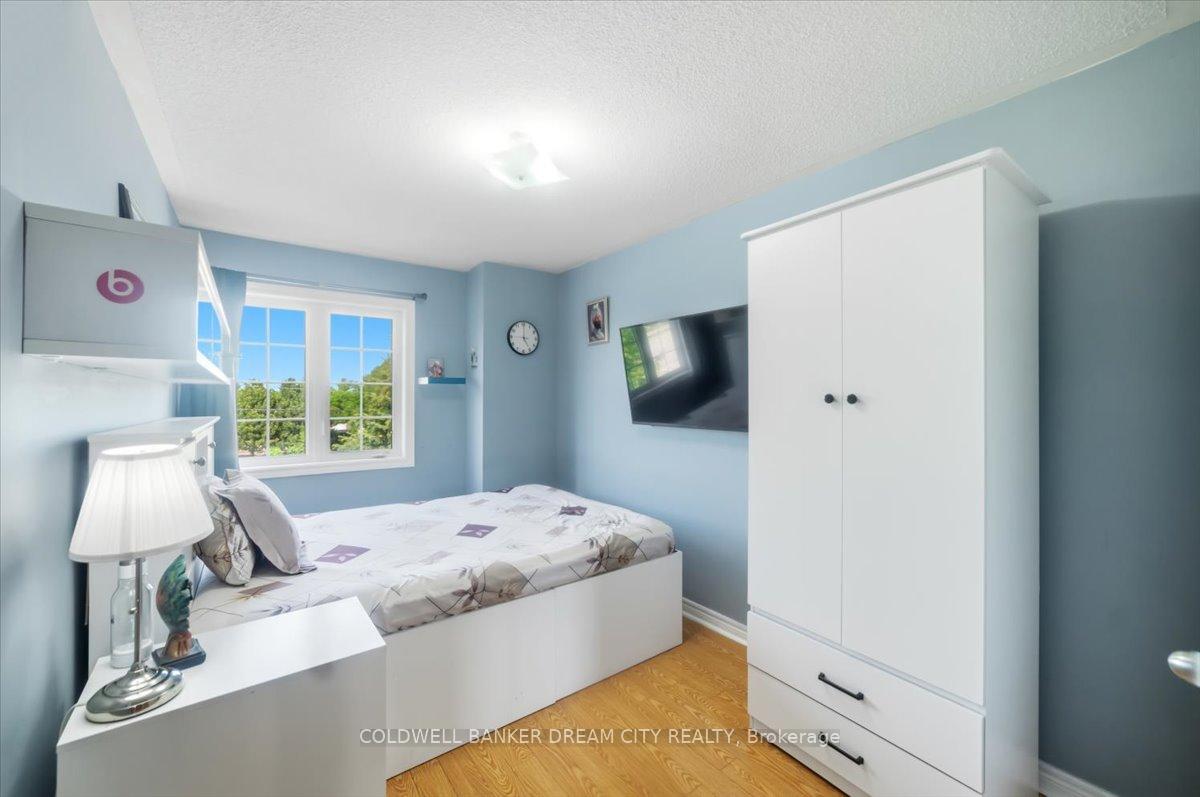 Photo 12 of 9738 Mclaughlin Road, Brampton, Fletcher's Creek Village — HOMEH