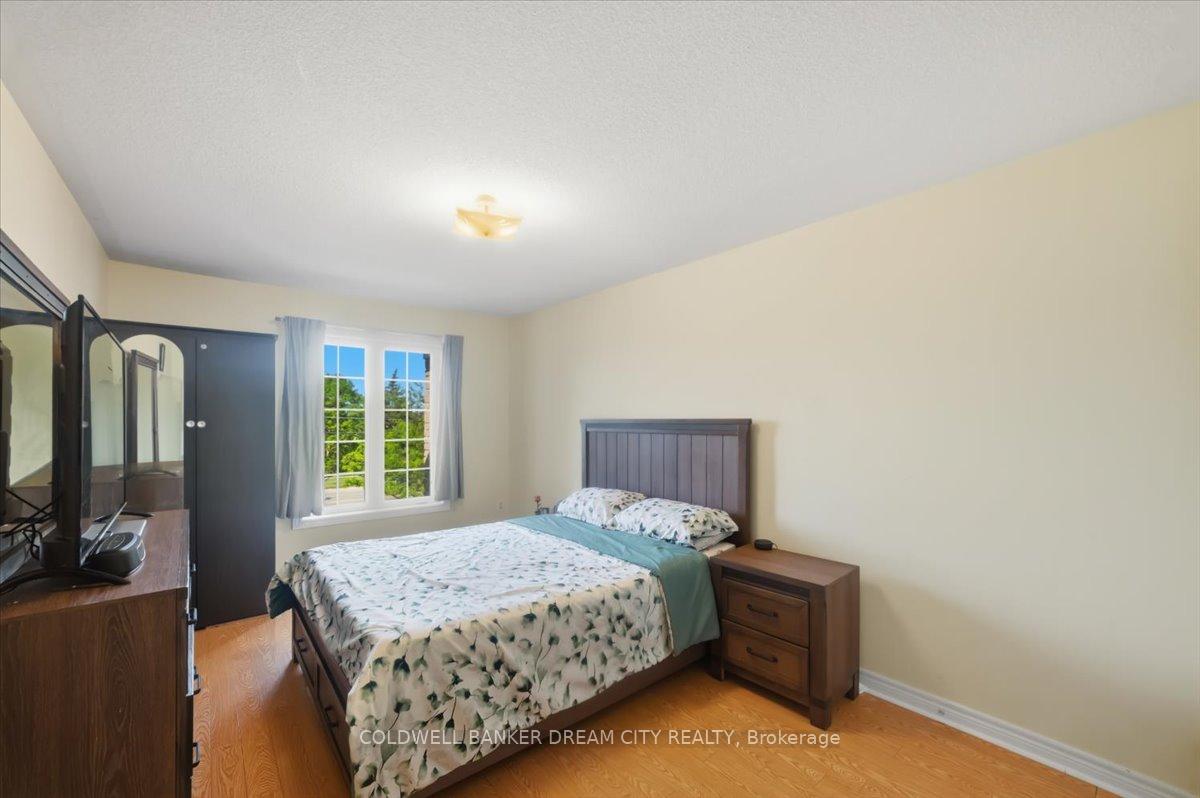 Photo 13 of 9738 Mclaughlin Road, Brampton, Fletcher's Creek Village — HOMEH