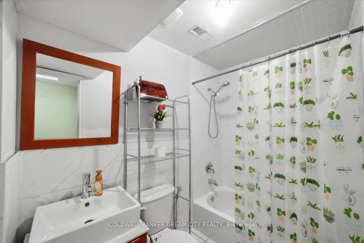 Photo 16 of 9738 Mclaughlin Road, Brampton, Fletcher's Creek Village — HOMEH