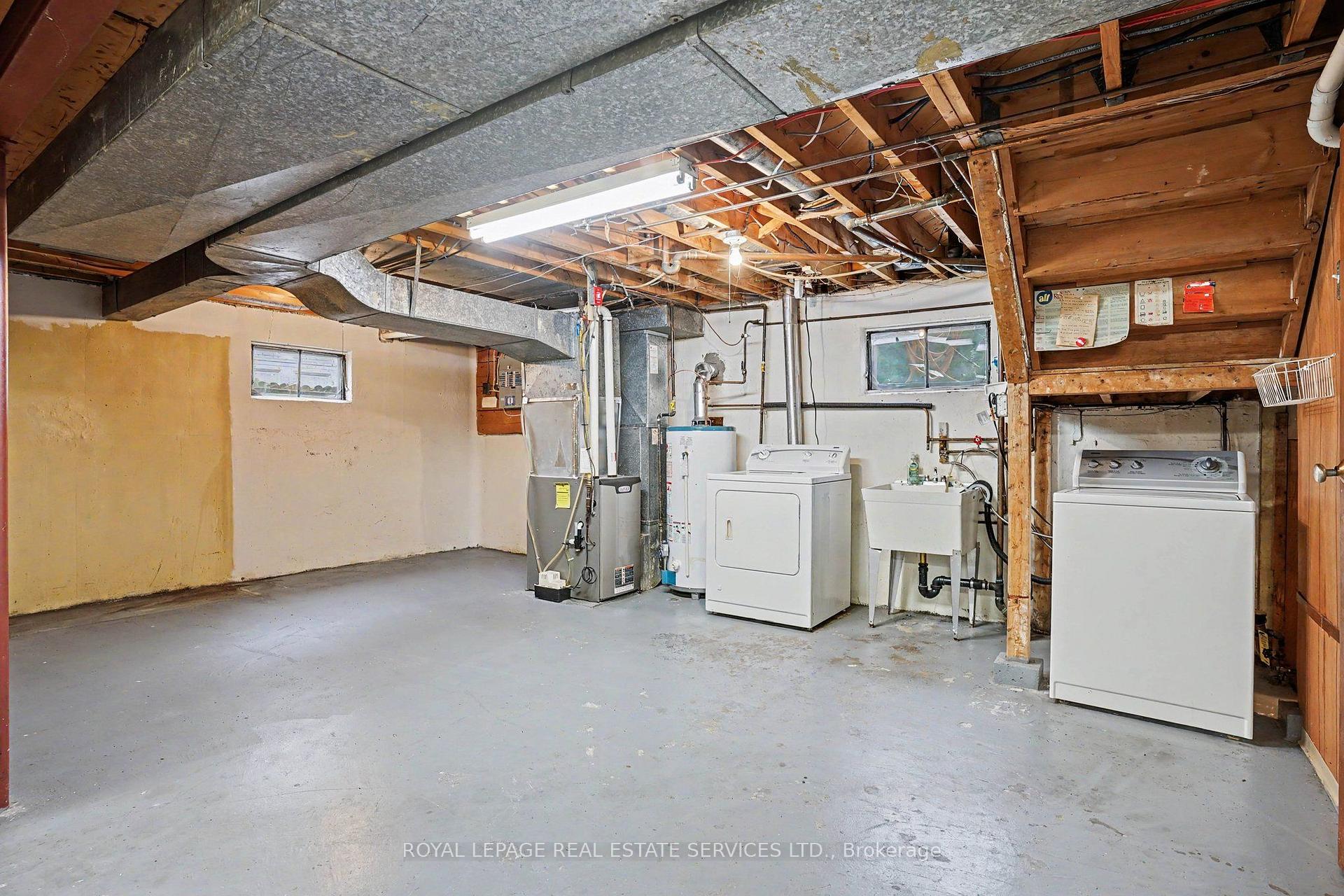 Photo 21 of 110 Celestine Drive, Etobicoke, Willowridge-Martingrove-Richview — HOMEH