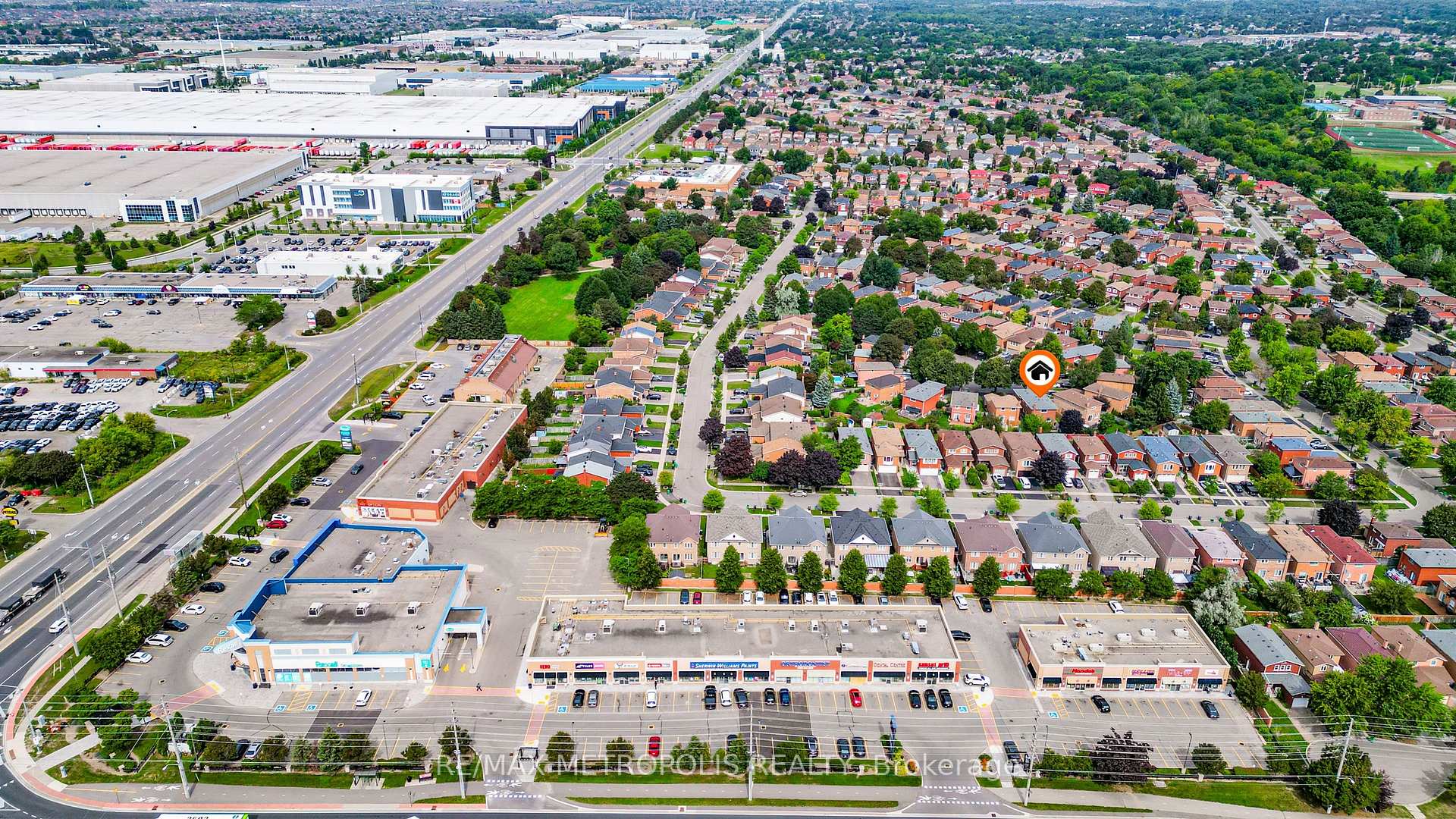 Photo 20 of 38 Langholm Court, Brampton, Heart Lake West — HOMEH