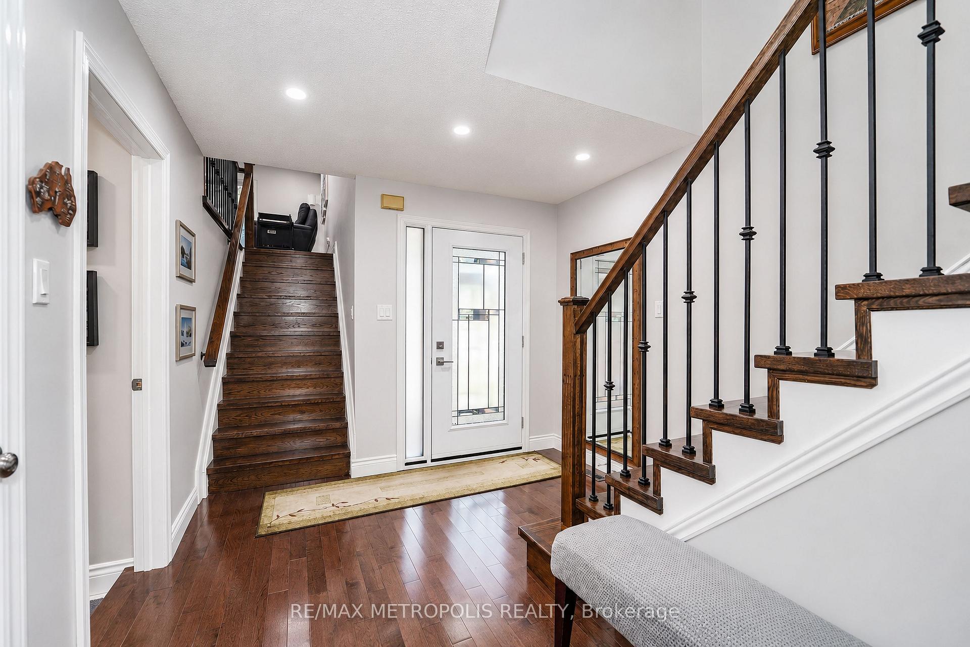 Photo 32 of 38 Langholm Court, Brampton, Heart Lake West — HOMEH