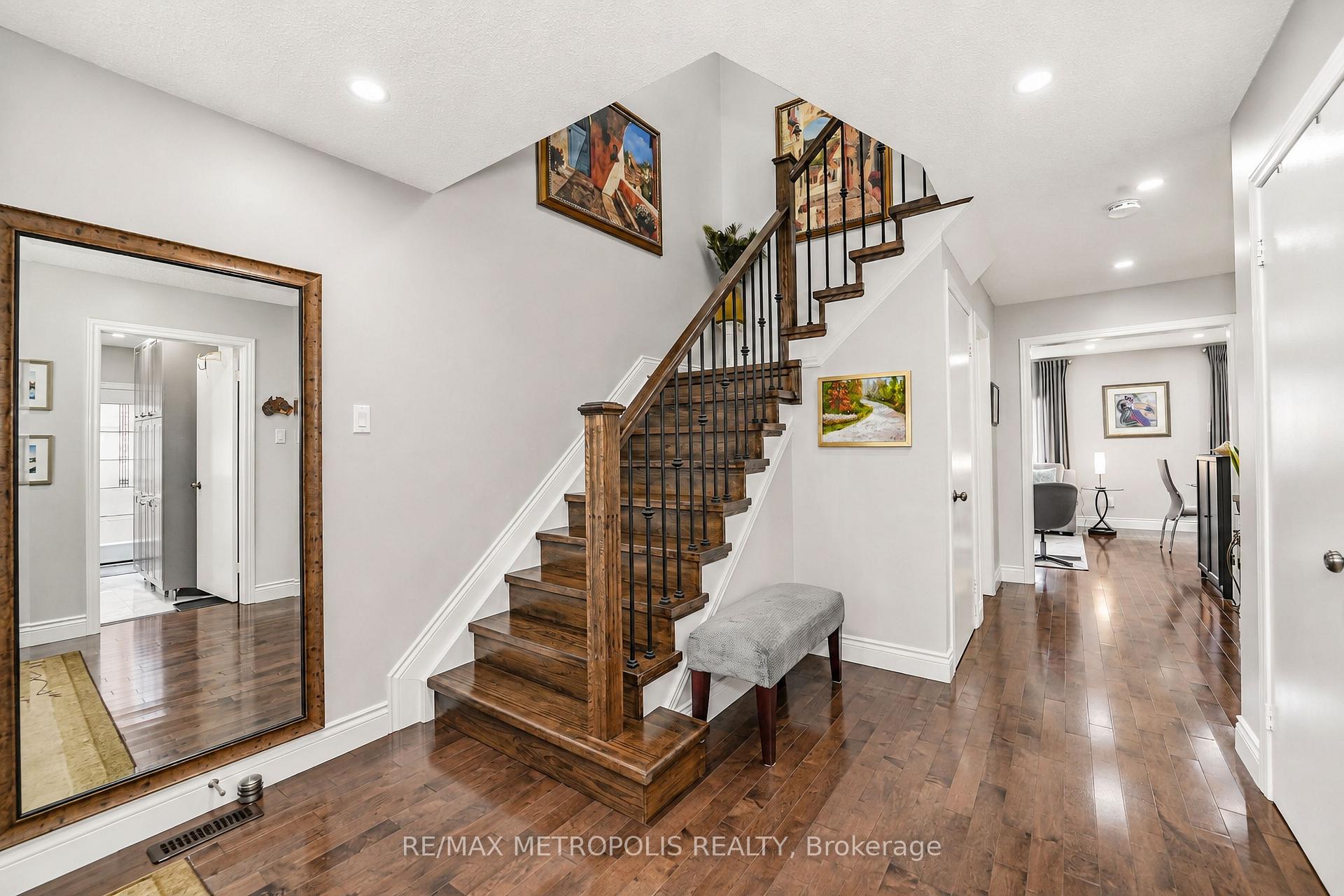 Photo 33 of 38 Langholm Court, Brampton, Heart Lake West — HOMEH