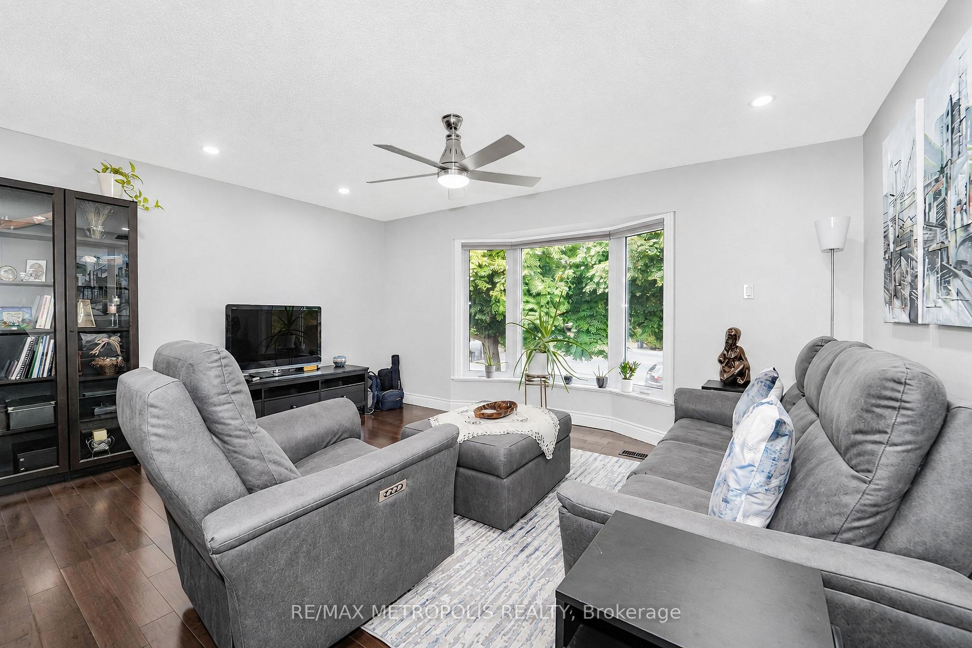 Photo 44 of 38 Langholm Court, Brampton, Heart Lake West — HOMEH