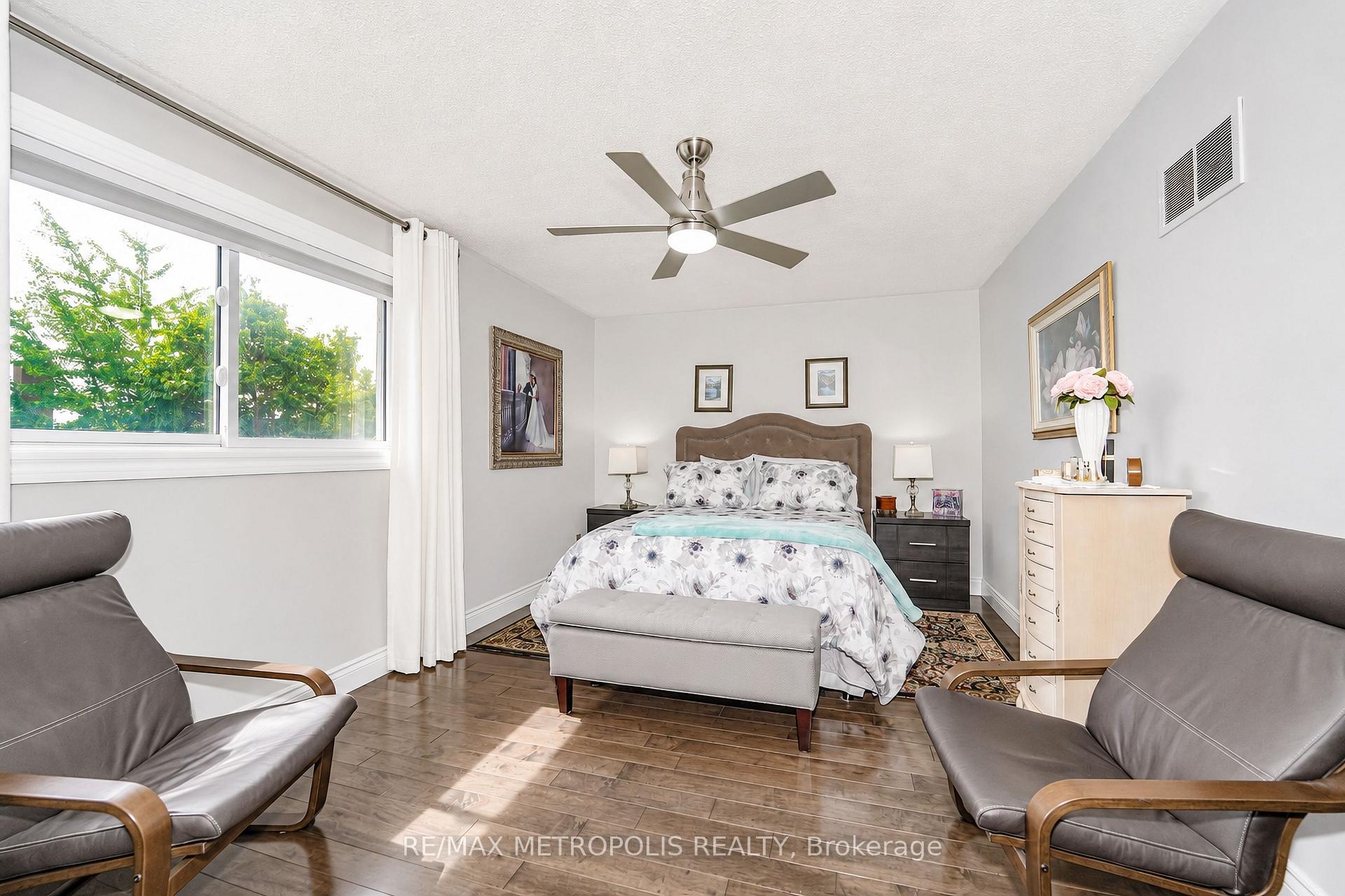 Photo 49 of 38 Langholm Court, Brampton, Heart Lake West — HOMEH