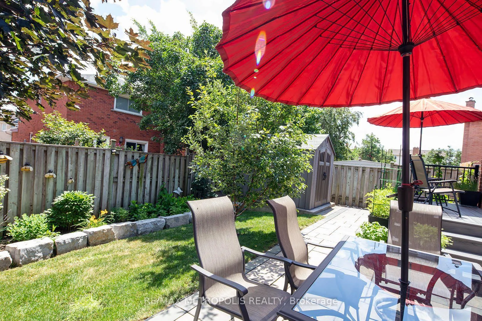 Photo 2 of 38 Langholm Court, Brampton, Heart Lake West — HOMEH
