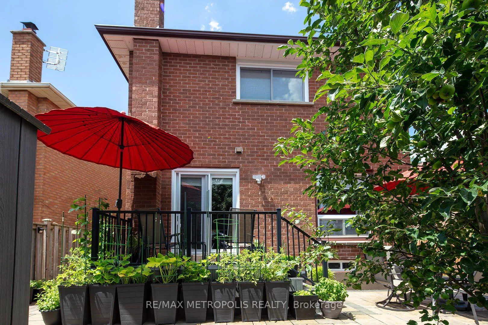 Photo 59 of 38 Langholm Court, Brampton, Heart Lake West — HOMEH