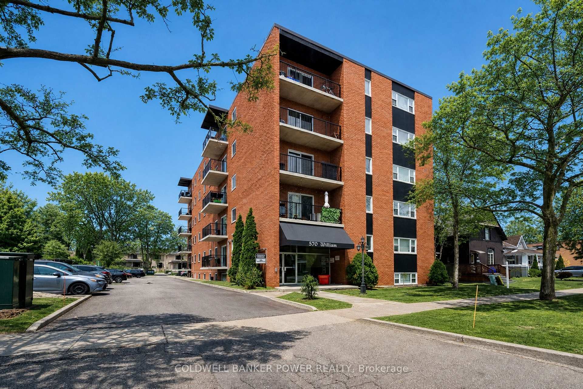 Front of Unit 403, 570 William Street