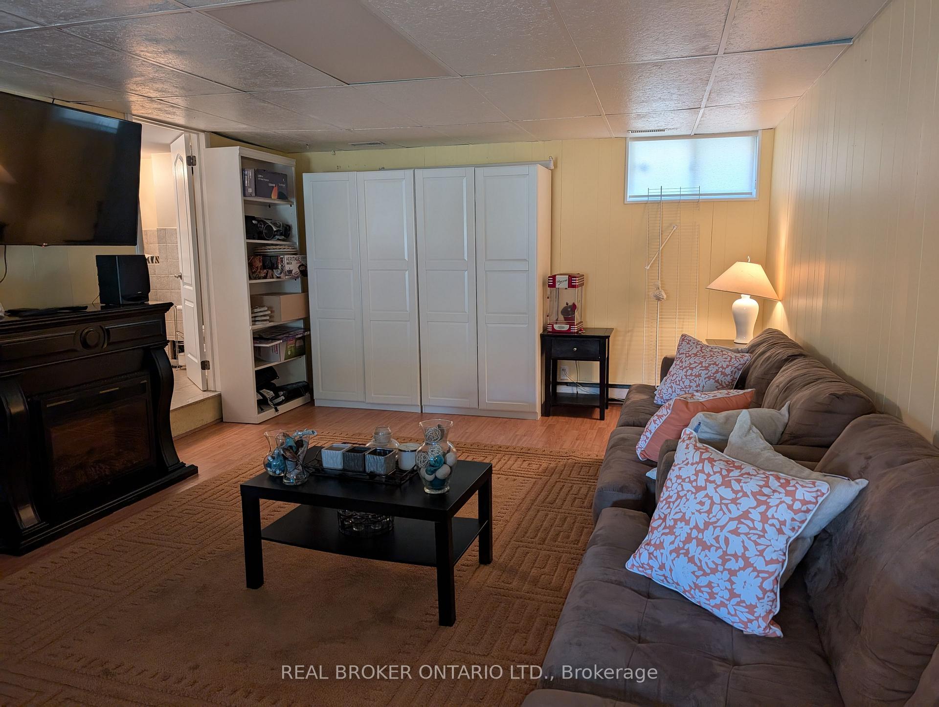 Photo 10 of 1103 Mosley Street, Wasaga Beach — HOMEH