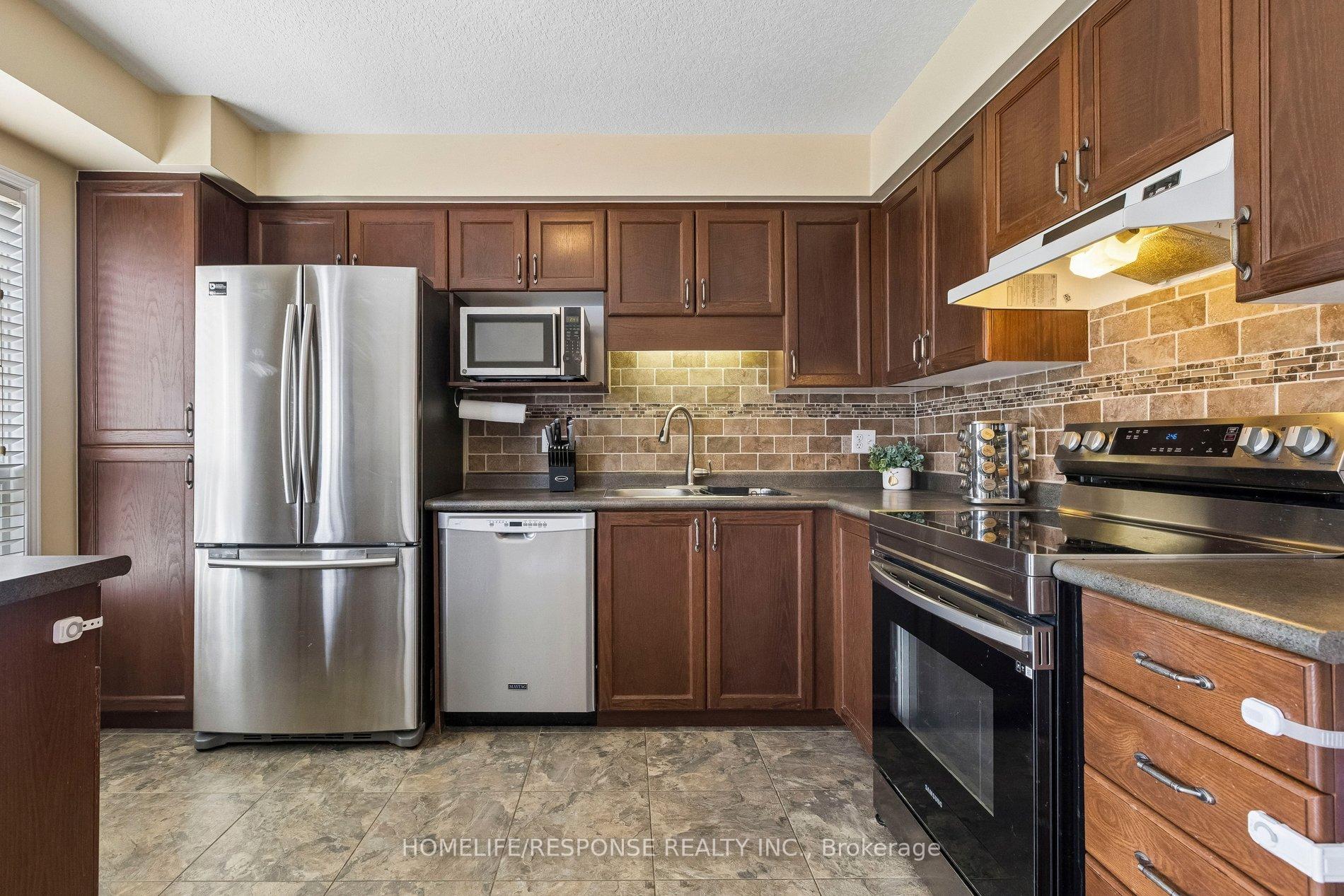 Photo 10 of 222 Sophia Crescent, Kitchener, Trussler — HOMEH