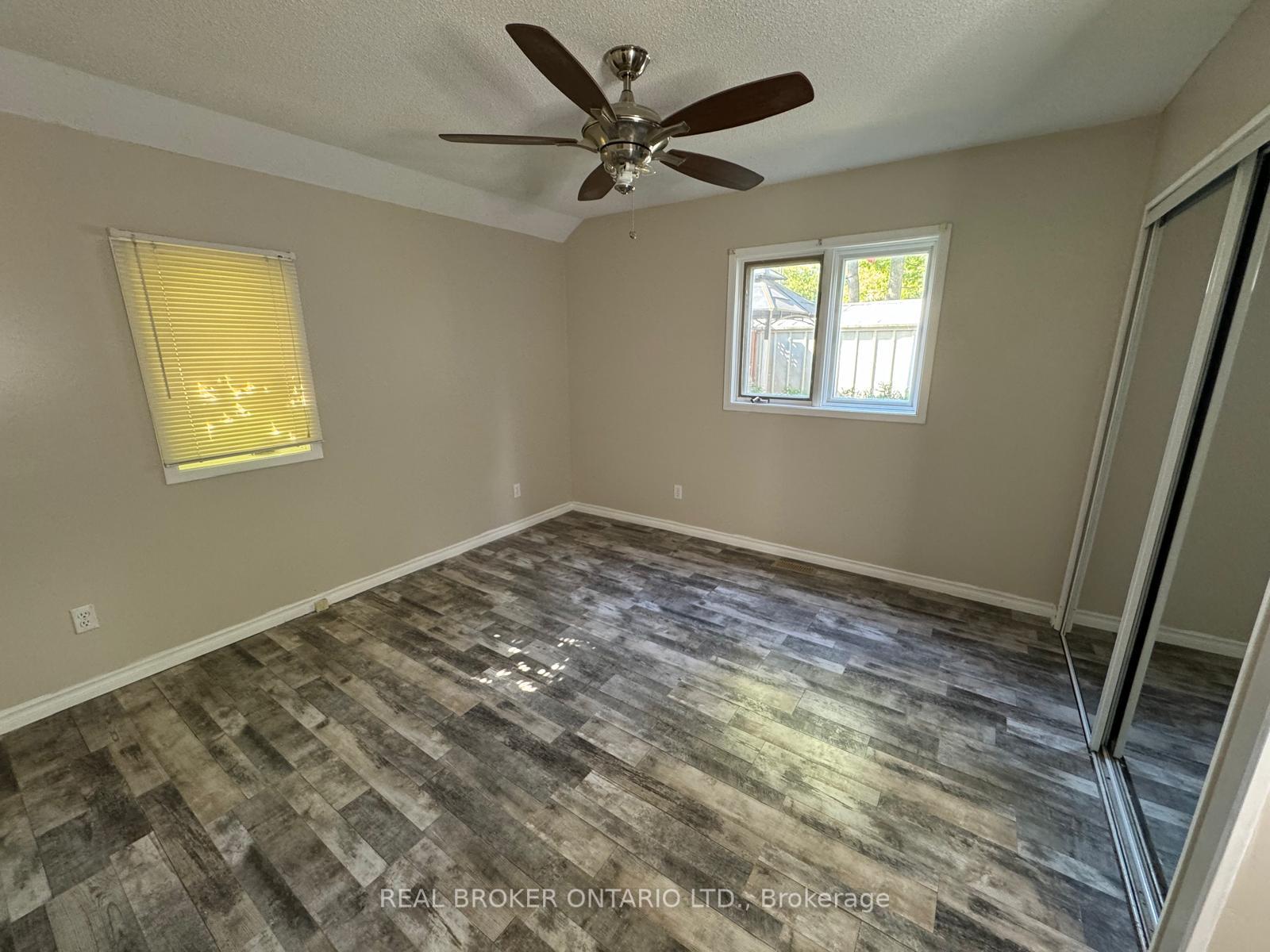 Photo 8 of 1107 Mosley Street, Wasaga Beach — HOMEH